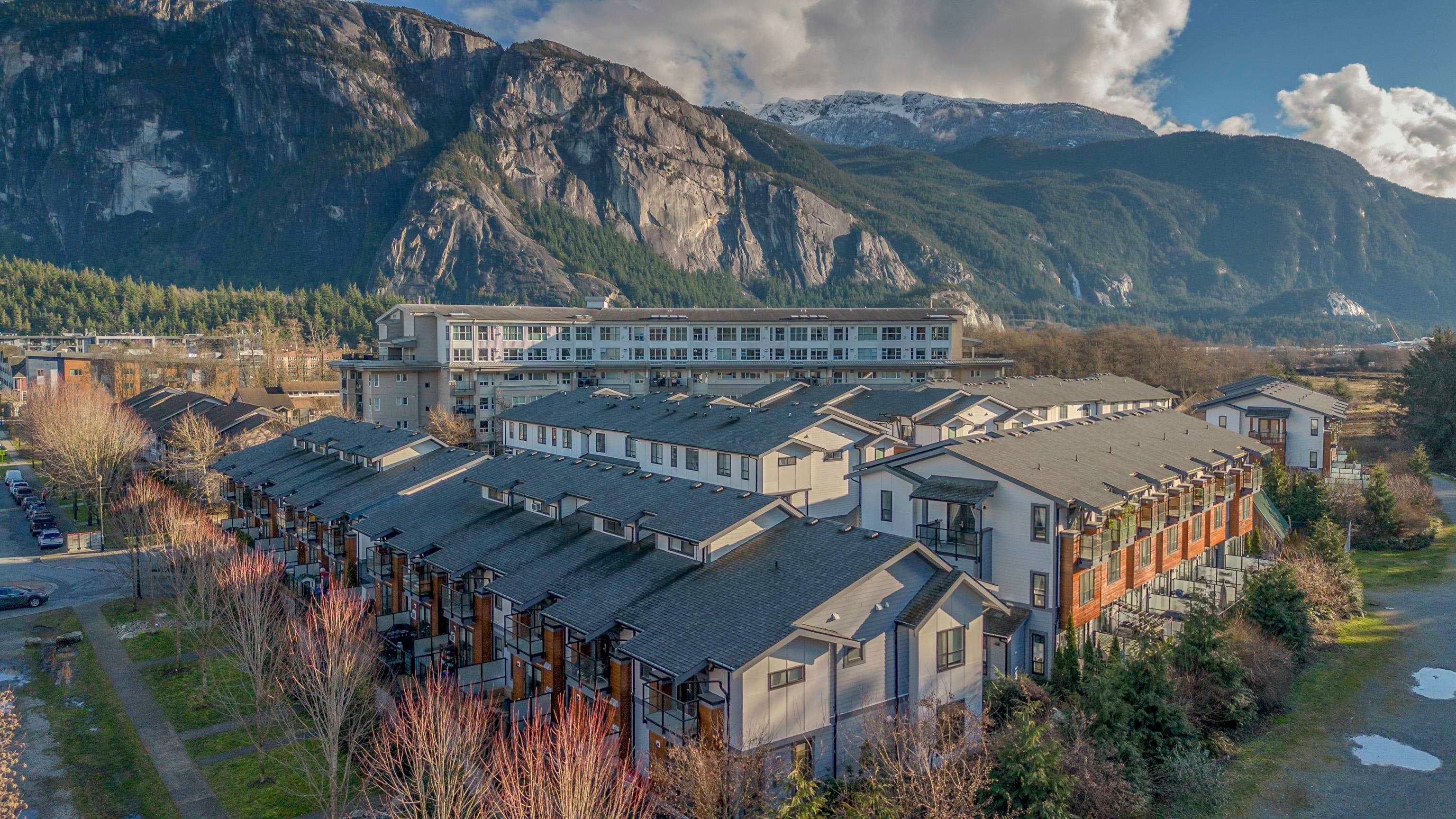 40 - 1188 Main Street, Squamish, V8B 0Z3 — photo 3