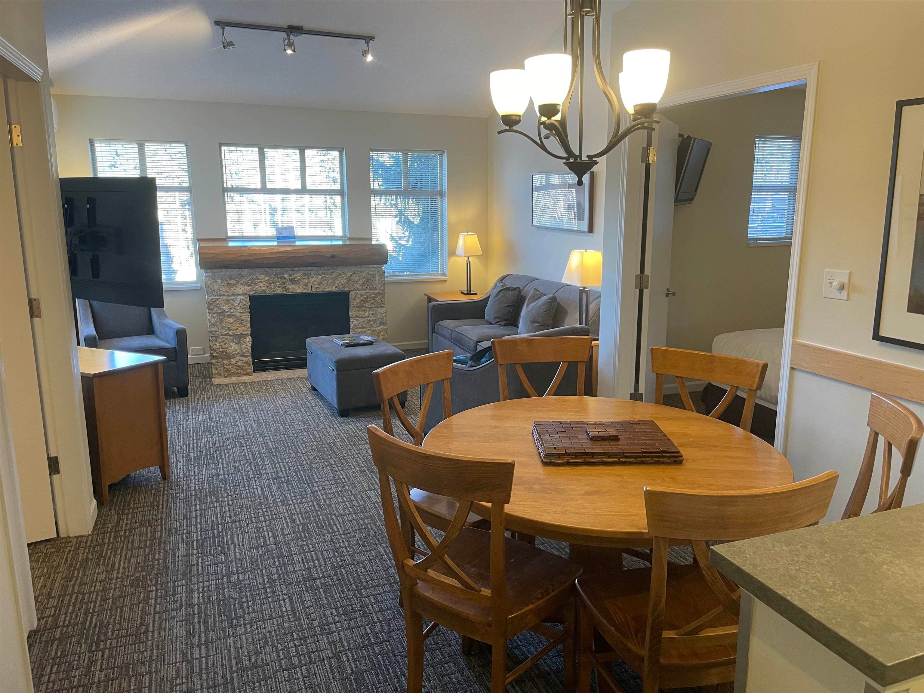WK 15 - 4338 Main Street, Whistler, V8B 1B1 — photo 2