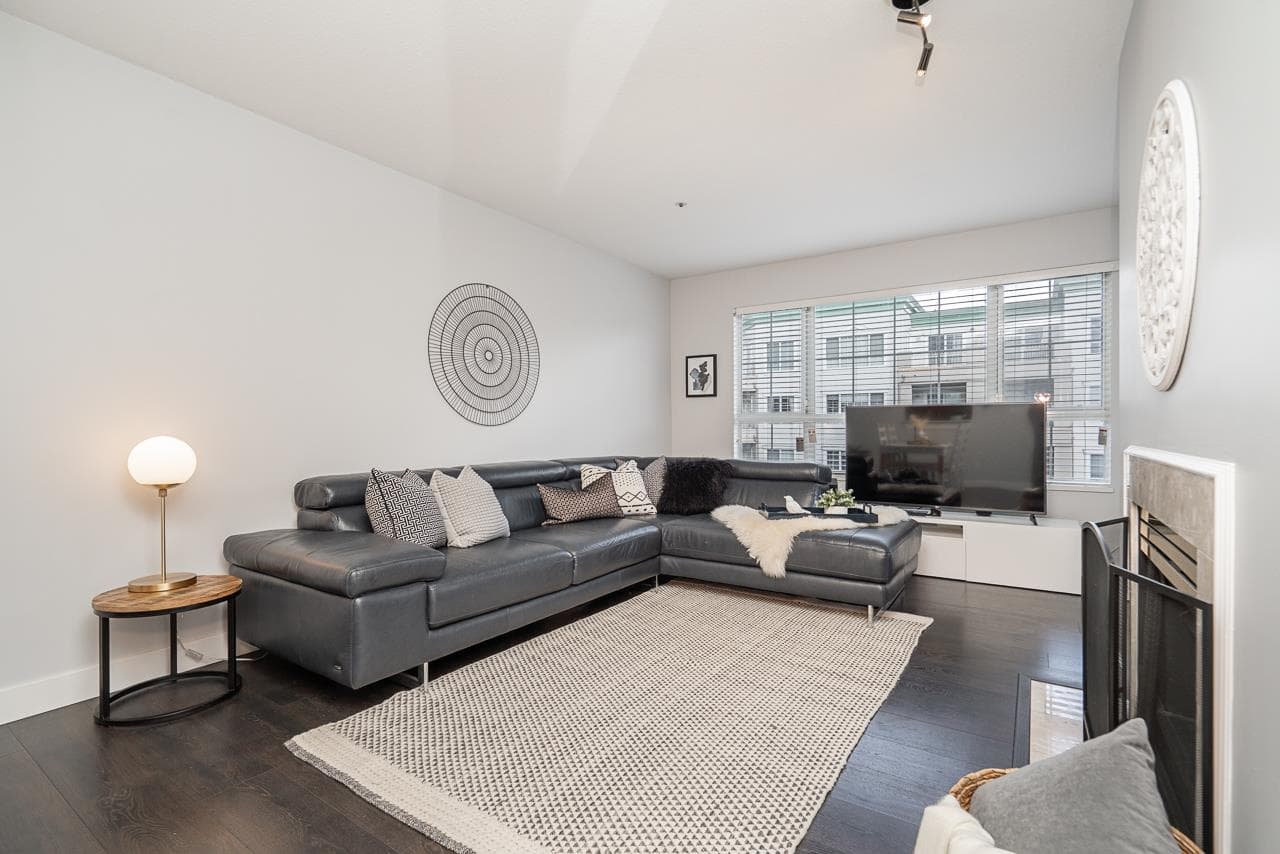 303 - 2960 Princess Crescent, Coquitlam, V3B 7P2 — photo 2