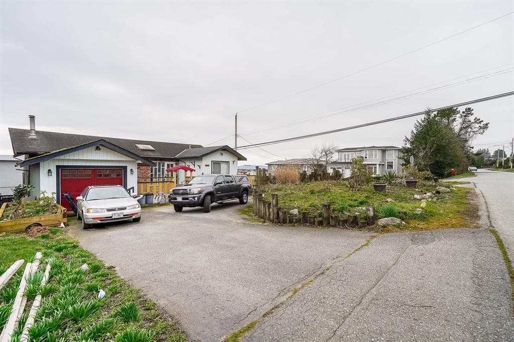 15708 Cliff Avenue, White Rock, V4B 1W2 — photo 4