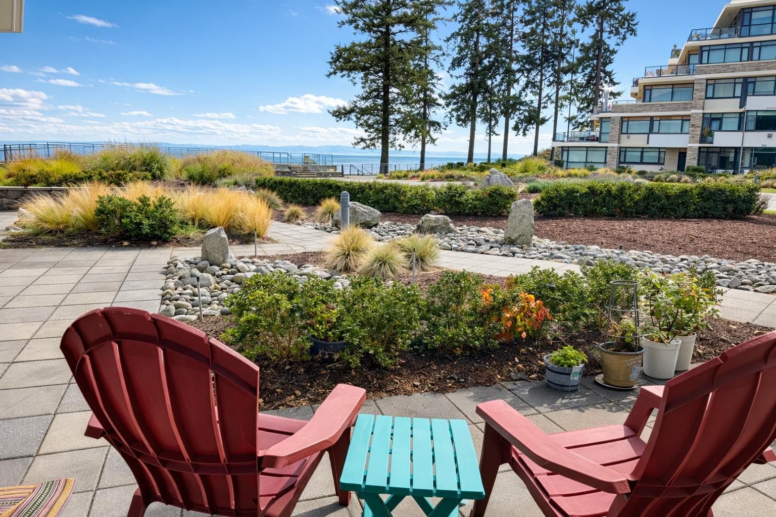 206 - 5665 Teredo Street, Sechelt, V7Z 0J2 — photo 1