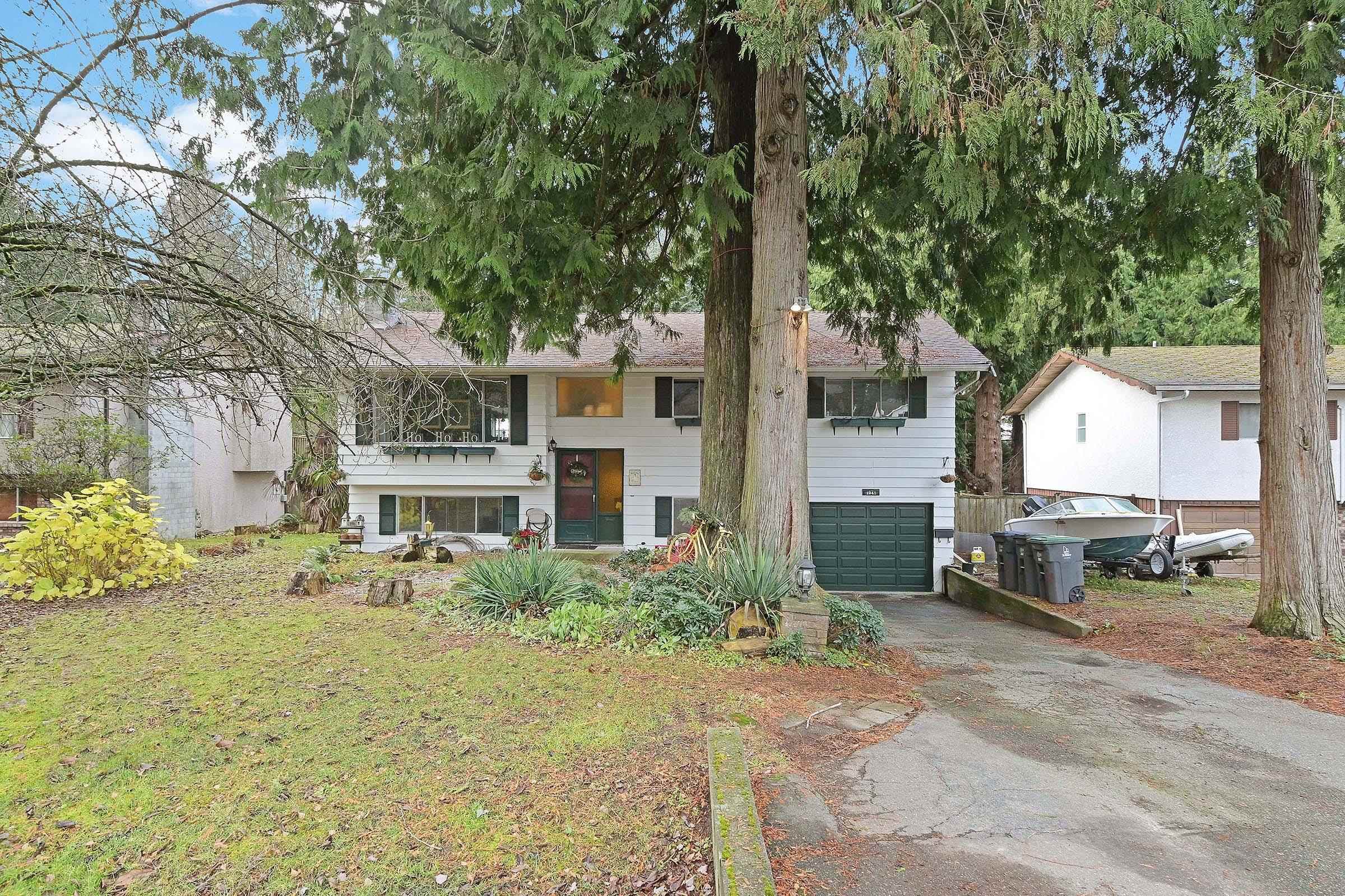 1941 127a Street, Surrey, V4A 3S8 — photo 1