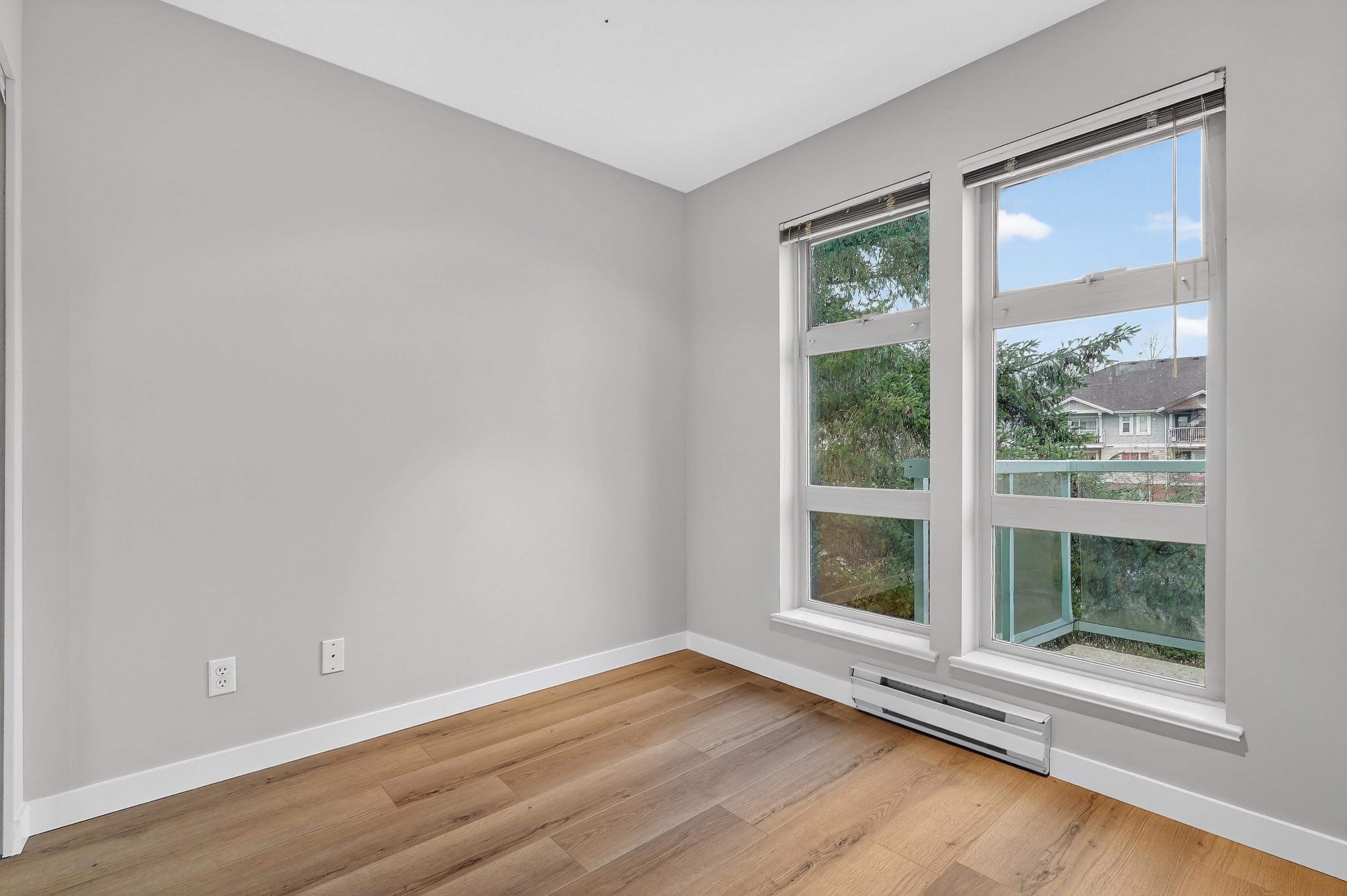 401 - 301 Maude Road, Port Moody, V3H 5B1 — photo 5