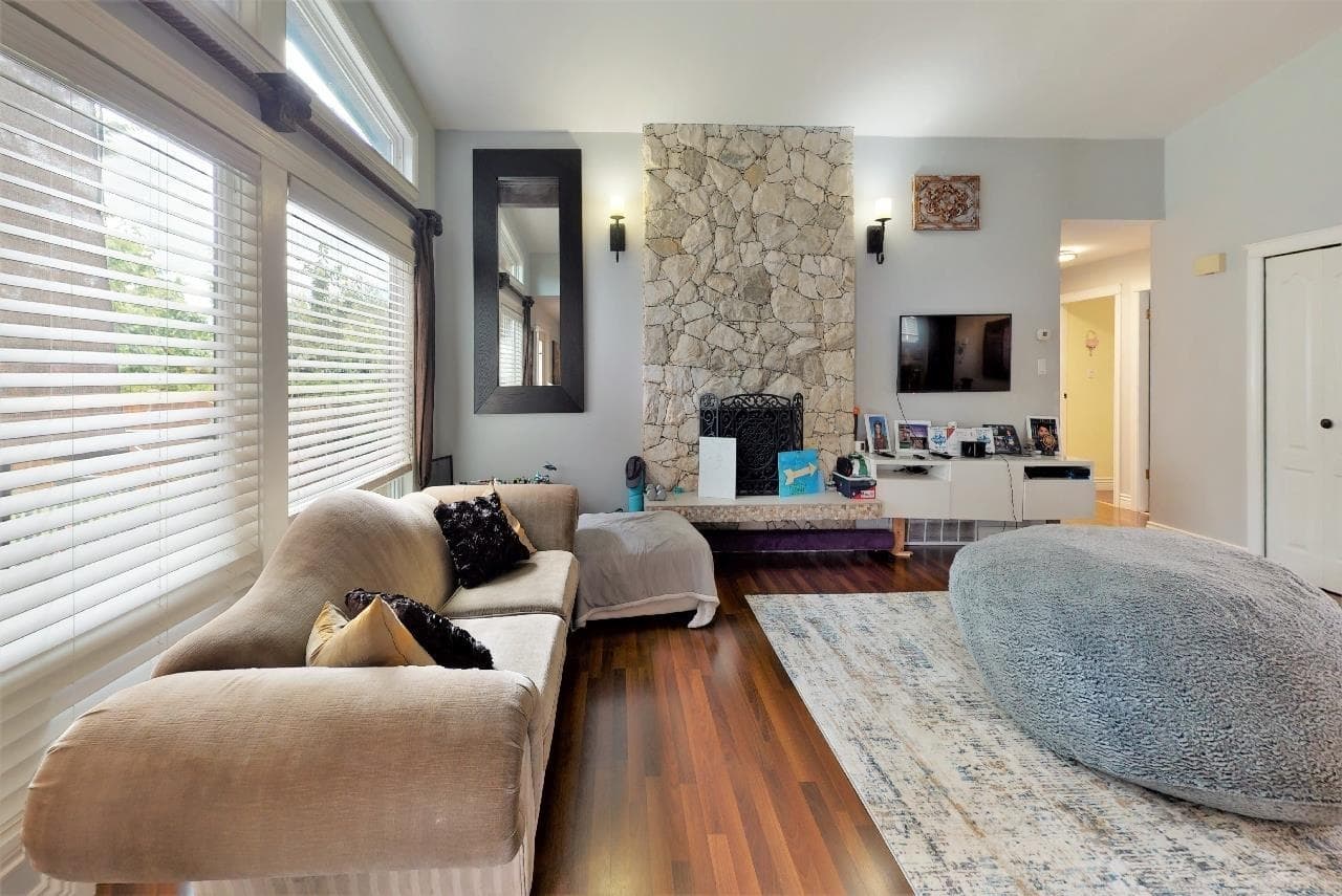 1190 Augusta Avenue, Burnaby, V5A 2V4 — photo 4