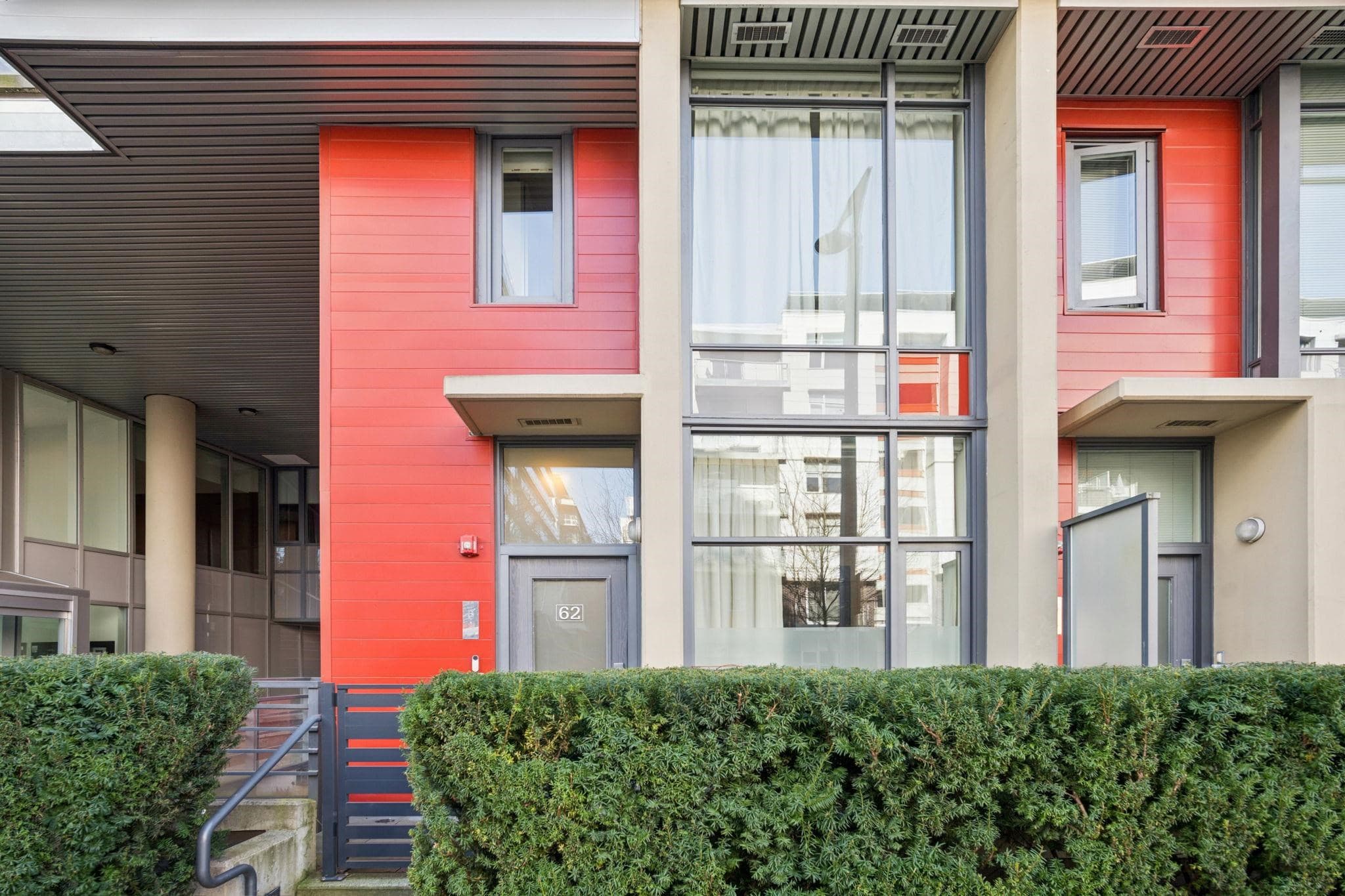 62 W 1st Avenue, Vancouver, V5Y 0K4 — photo 1