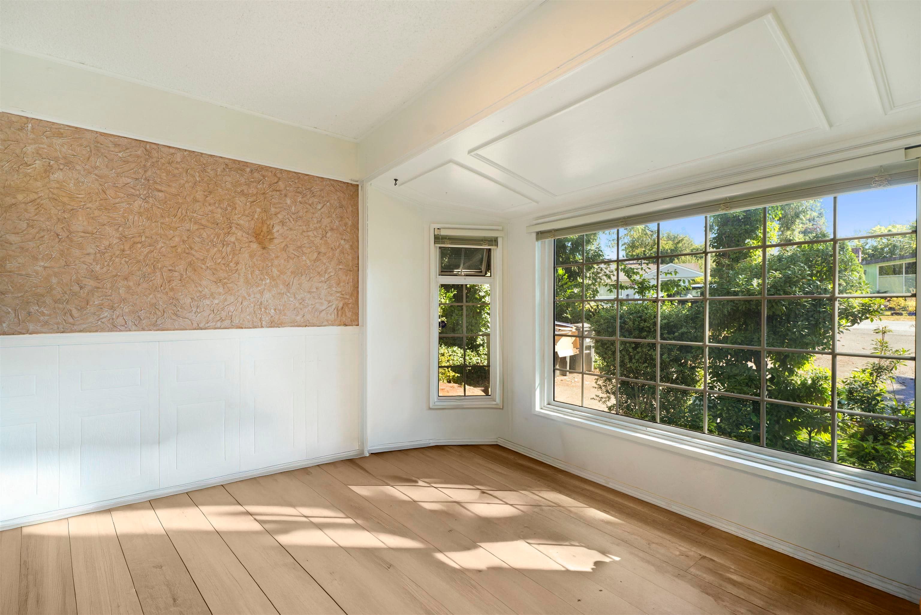 14957 Kew Drive, Surrey, V3R 4Y1 — photo 3