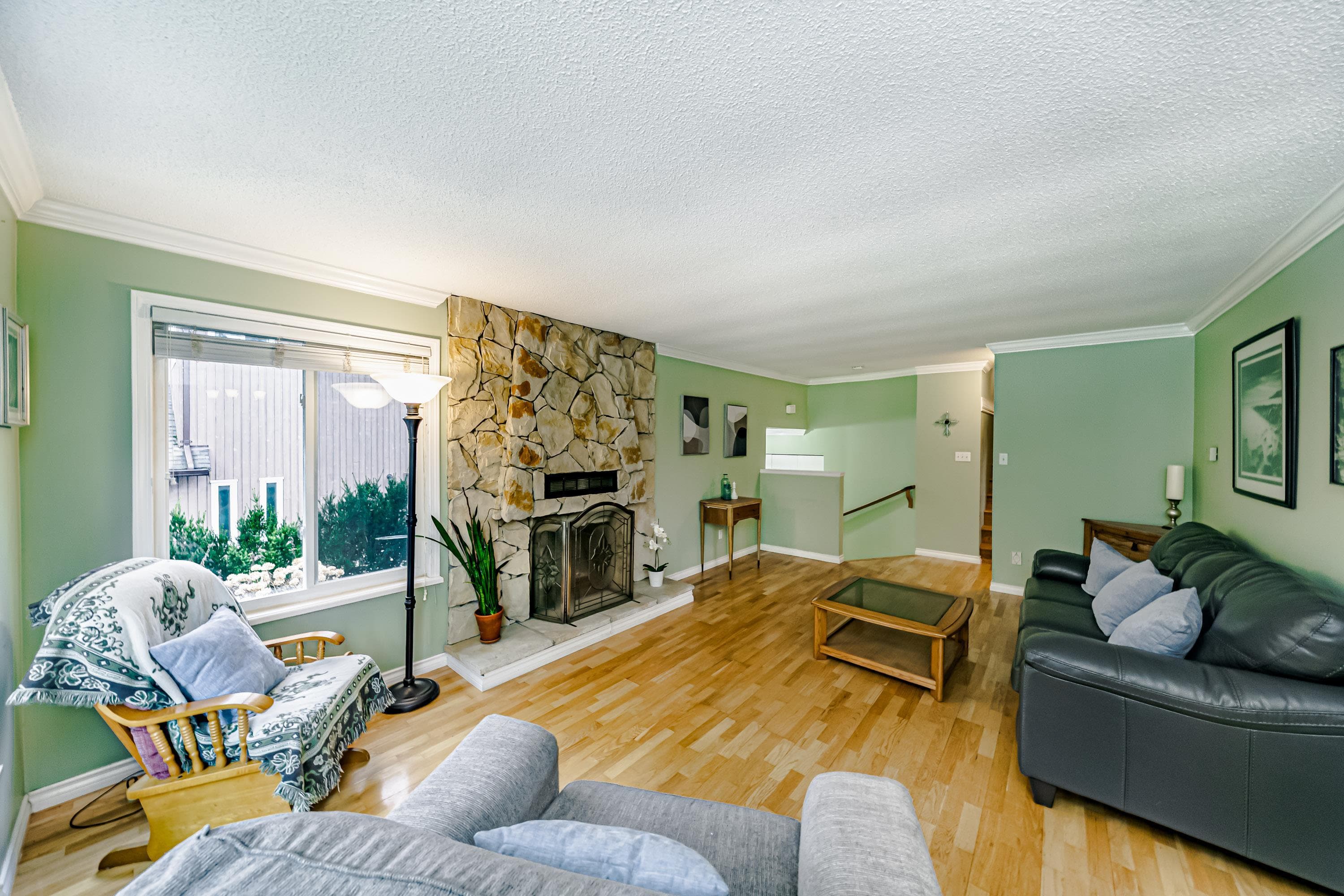 1265 Lynwood Avenue, Port Coquitlam, V3B 6H1 — photo 4
