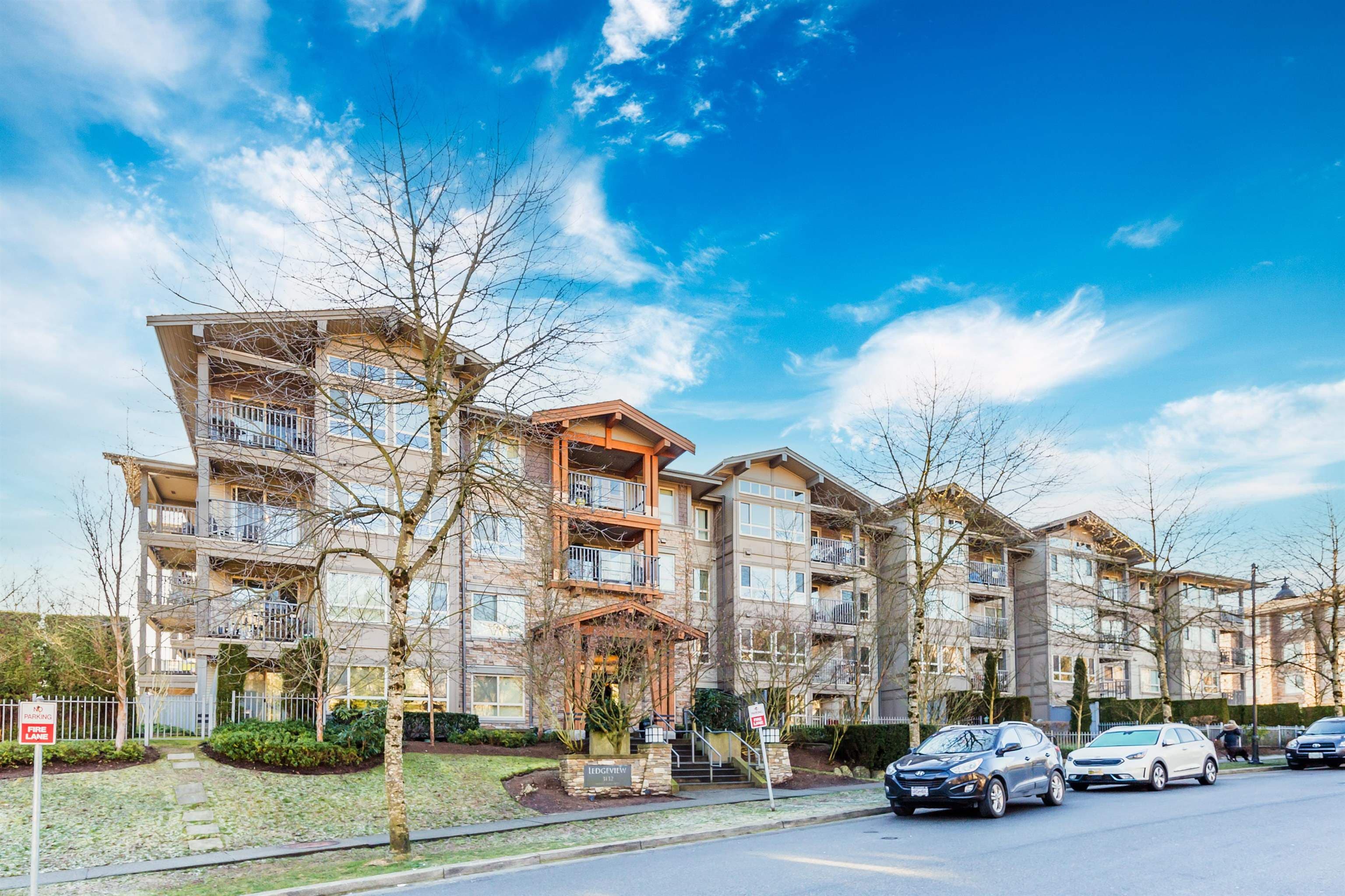 401 - 3132 Dayanee Springs Boulevard, Coquitlam, V3E 0B5 — photo 1