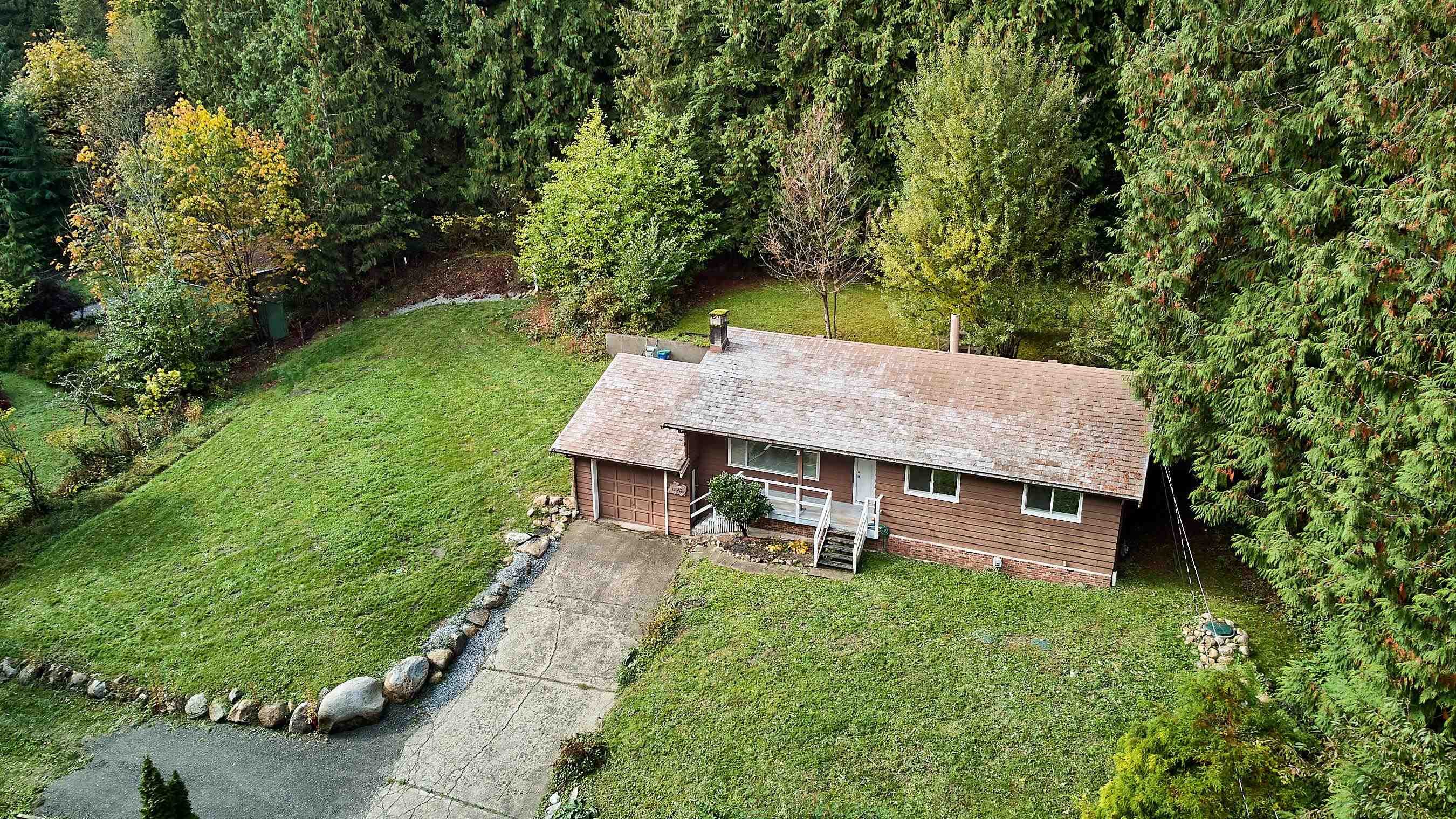 12313 Mcnutt Road, Maple Ridge, V2W 1N6 — photo 1