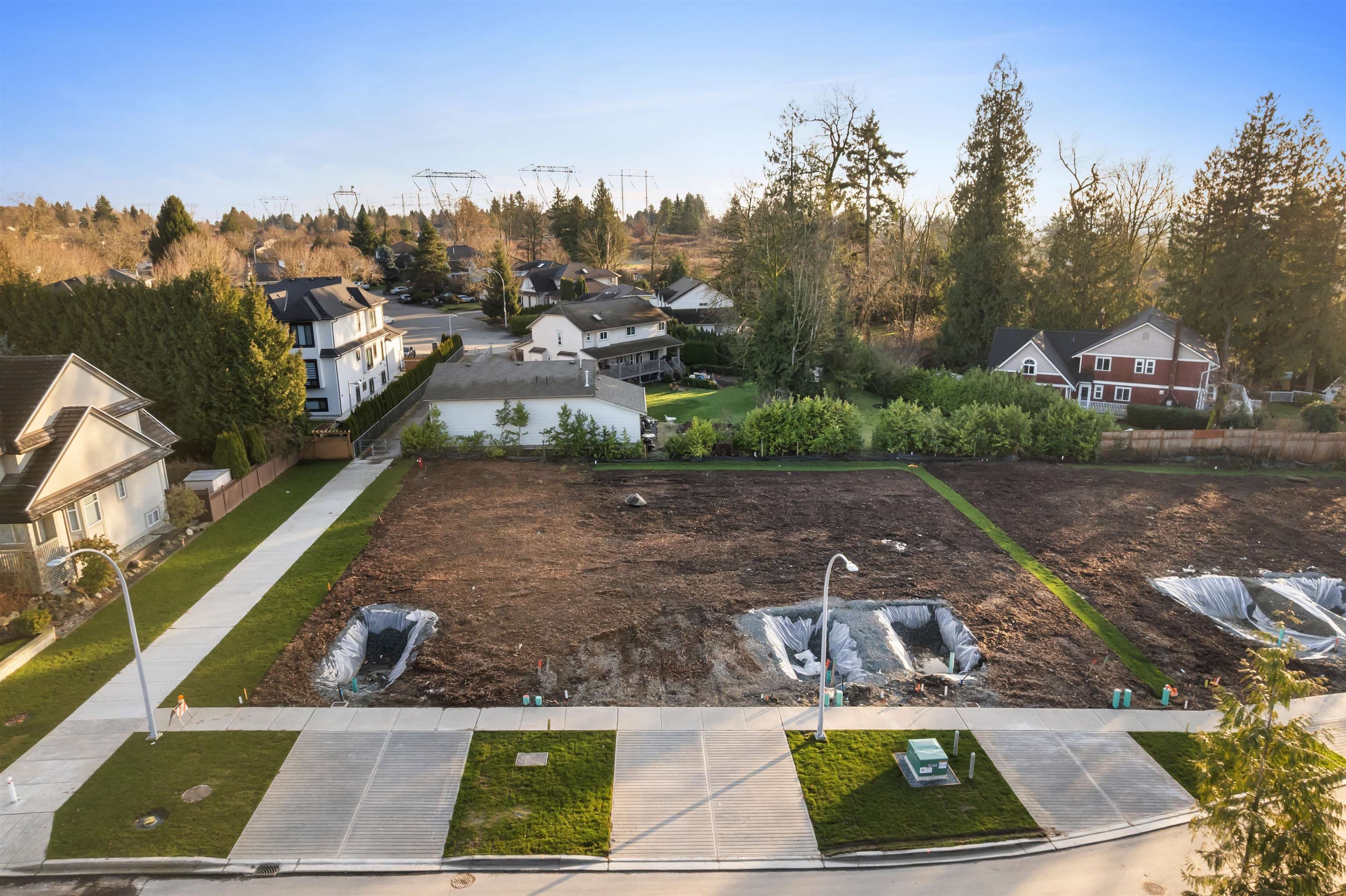 18086 66 Avenue, Surrey, V3S 9A2 — photo 2