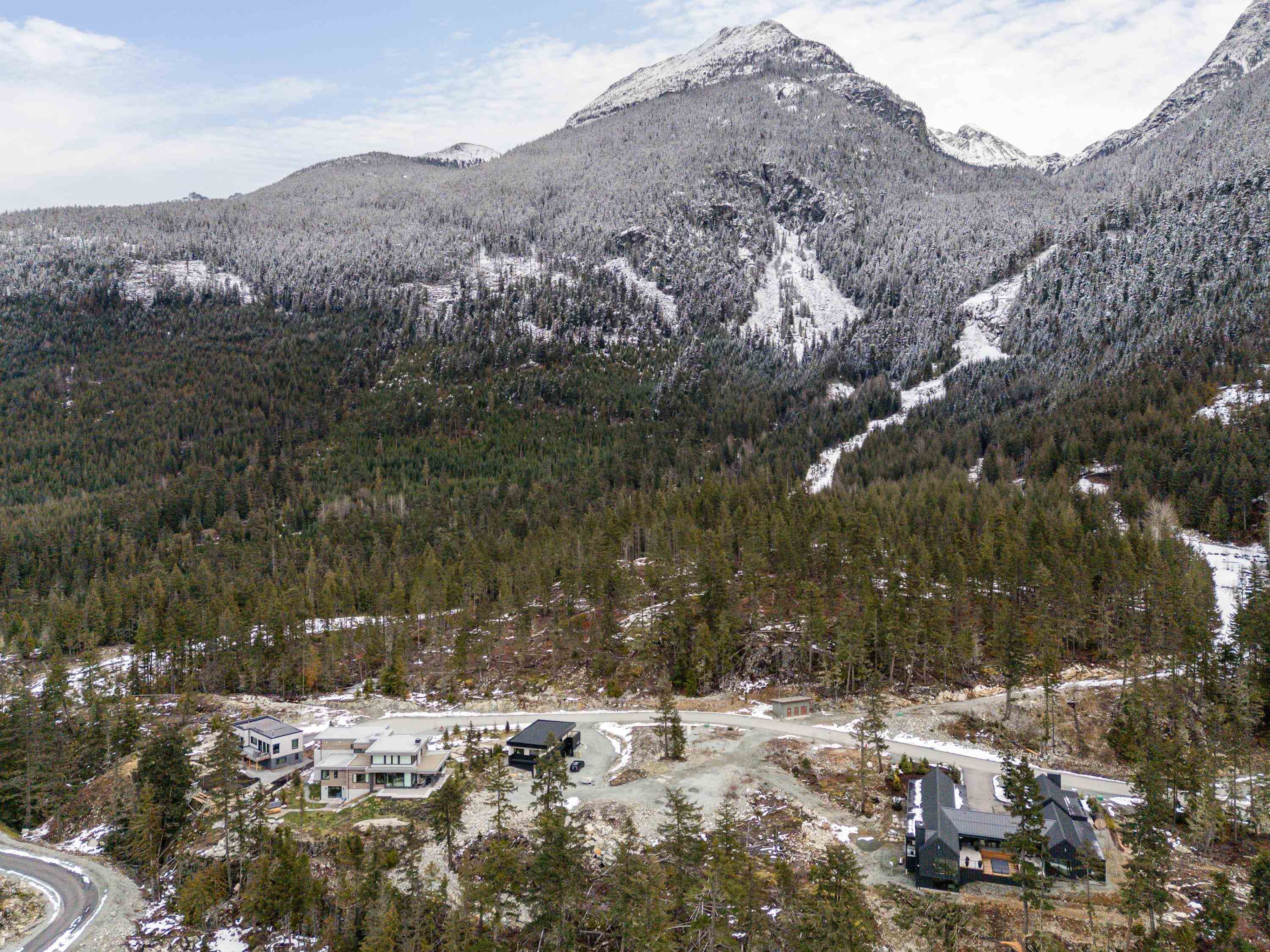 9308 Steller's Way, Whistler, V8E 1M1 — photo 1