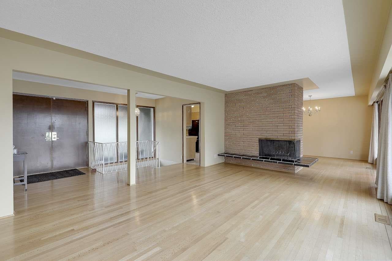 13753 114 Avenue, Surrey, V3R 2L6 — photo 3