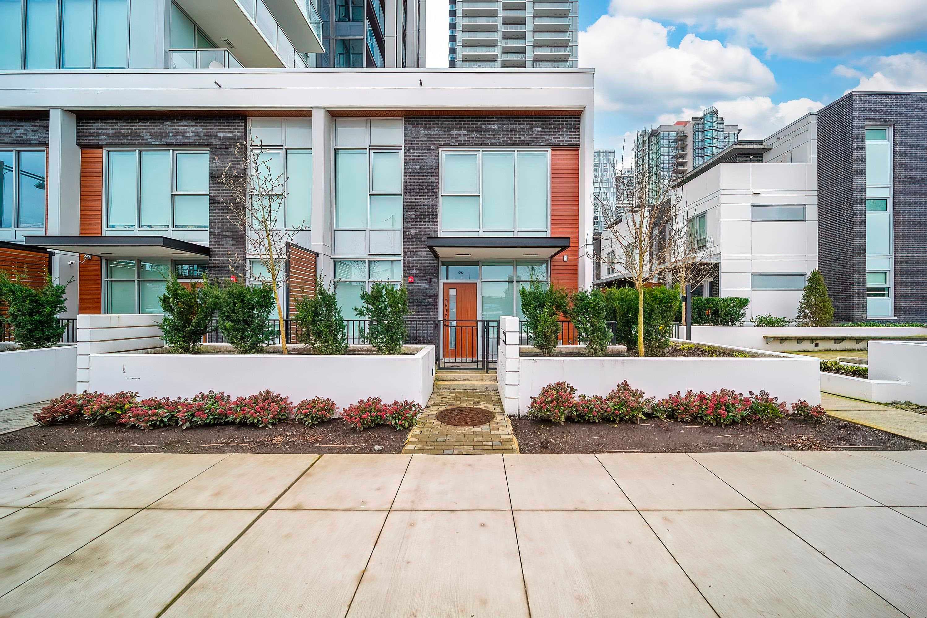 TH17 - 13428 105 Ave, Surrey, V3T 0S6 — photo 1