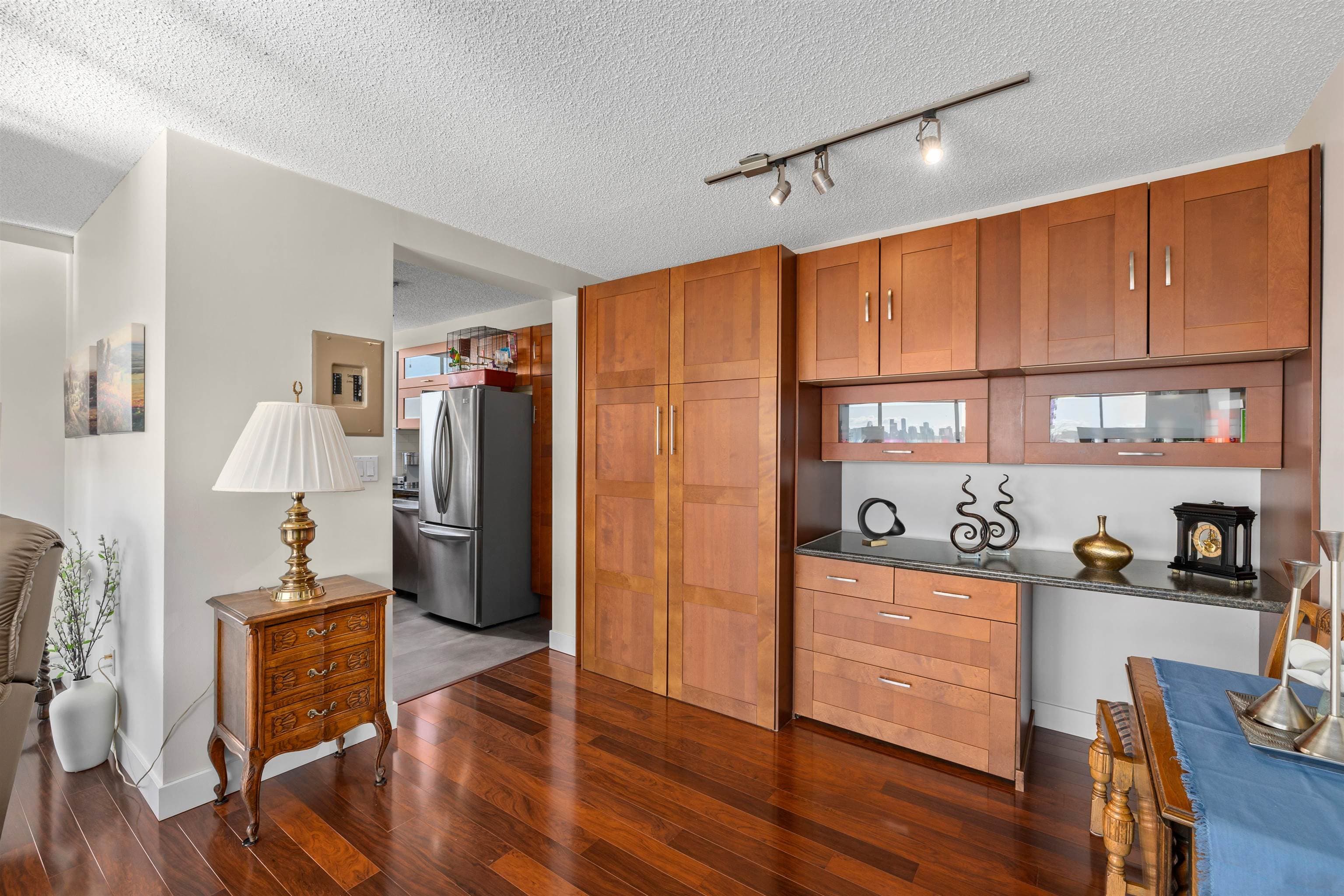 601 - 140 E Keith Road, North Vancouver, V7L 4M9 — photo 5
