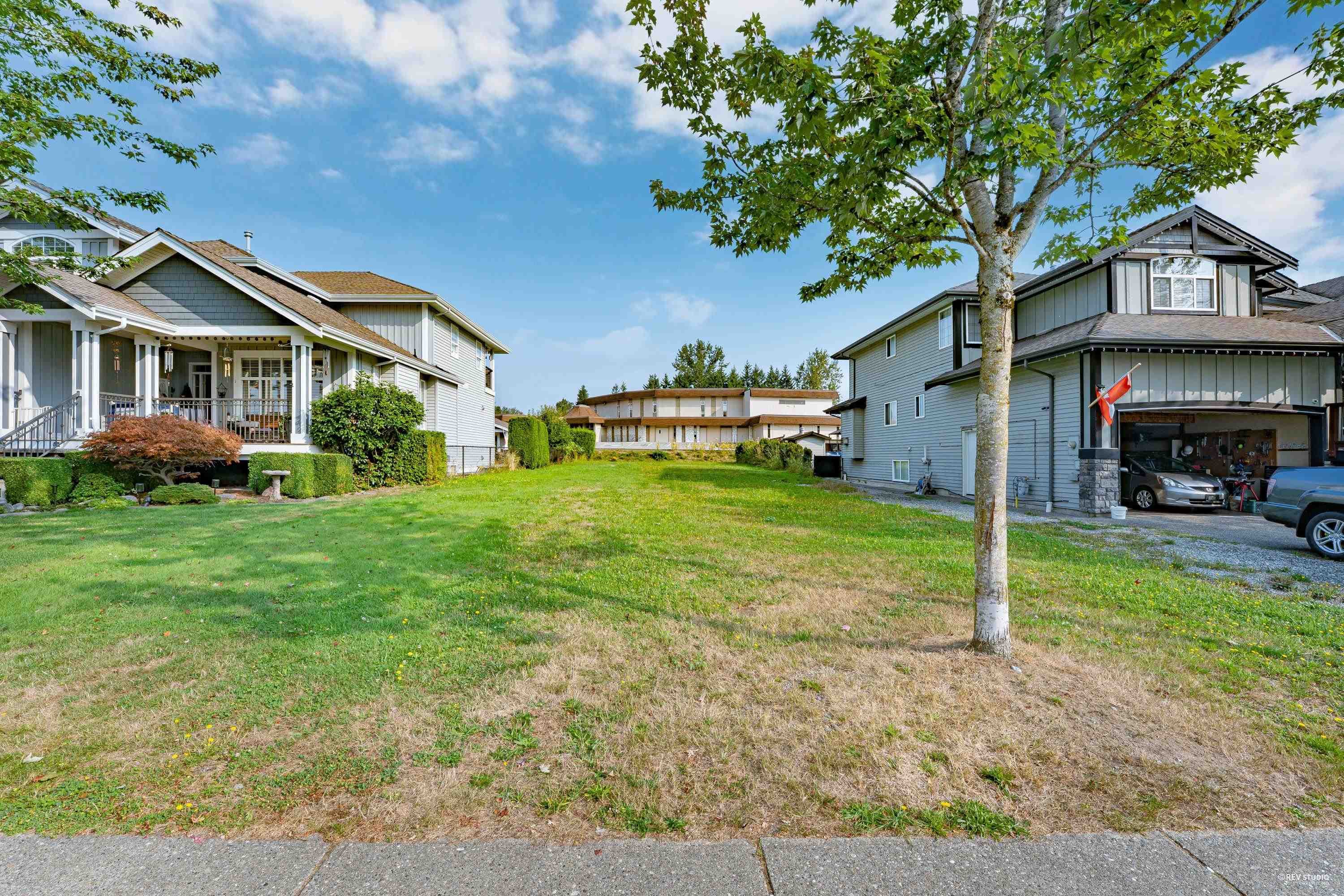 23217 117 Avenue, Maple Ridge, V2X 7Z2 — photo 1