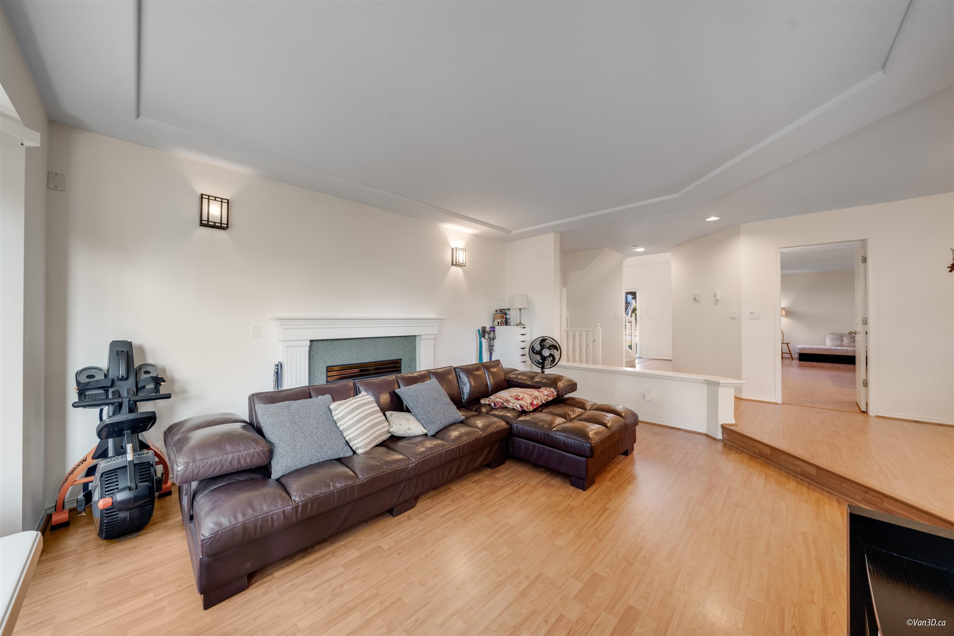 136 - 1685 Pinetree Way, Coquitlam, V3E 3A1 — photo 3