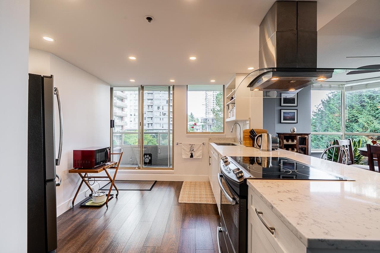 402 - 728 Farrow Street, Coquitlam, V3J 3S6 — photo 3