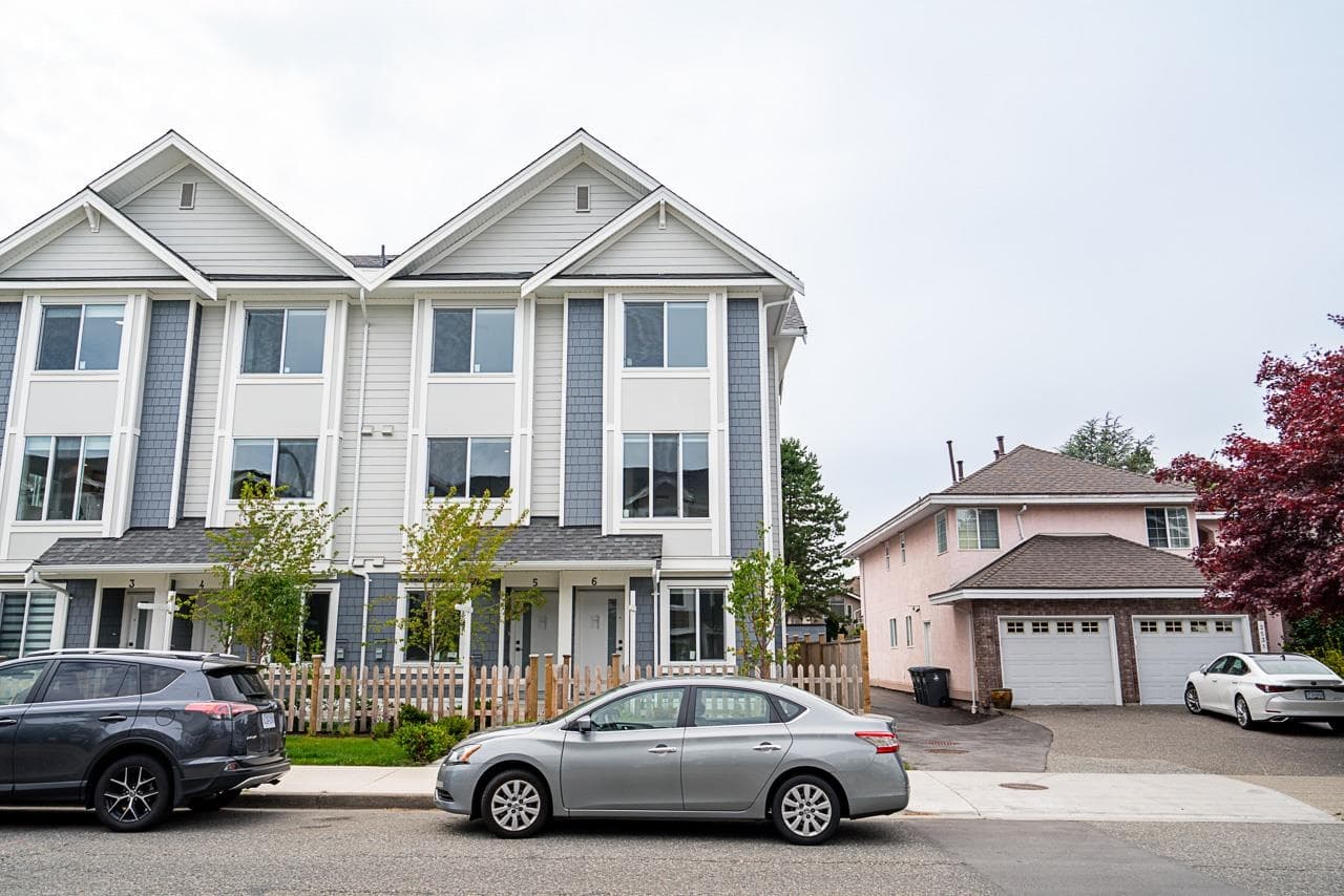 6 - 2525 156 Street, Surrey, V3P 1C7 — photo 2