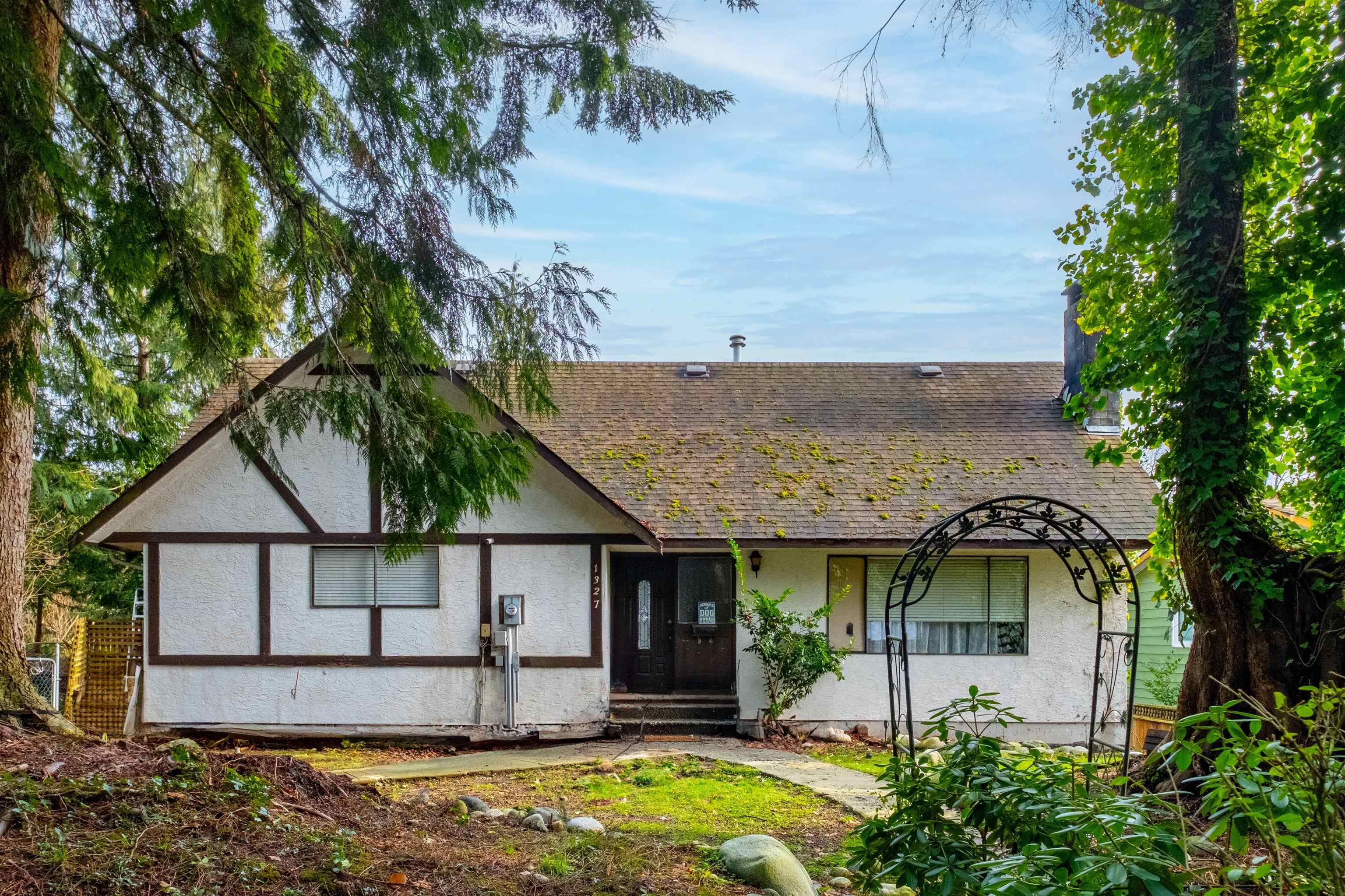 1327 Nestor Street, Coquitlam