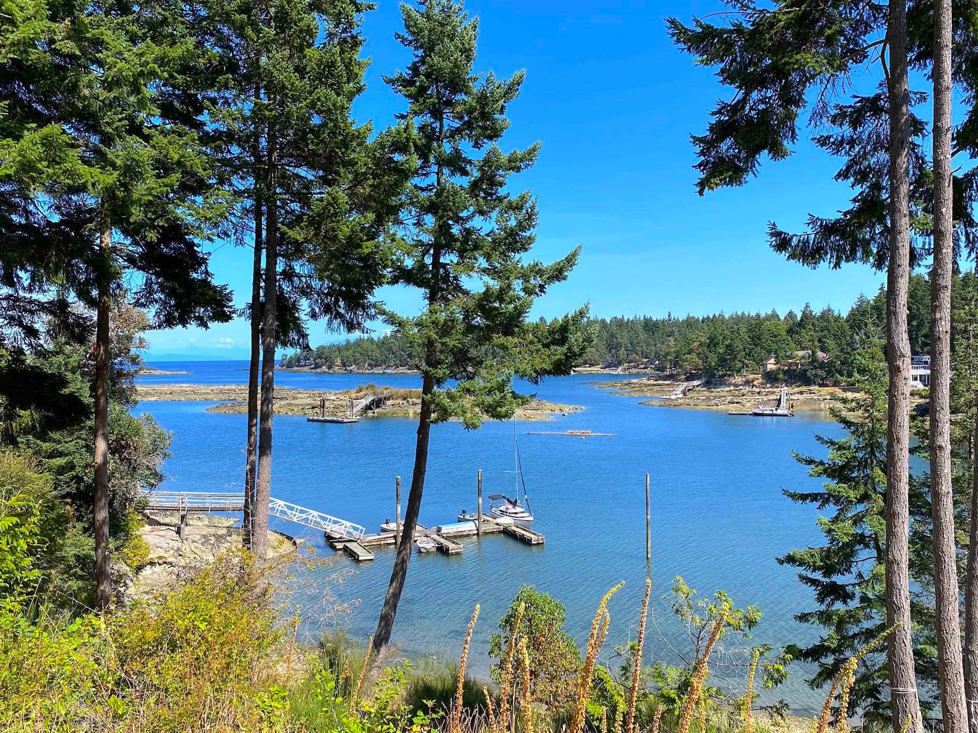 1645 Sturdies Bay Road, Galiano Island, V0N 1P0 — photo 2