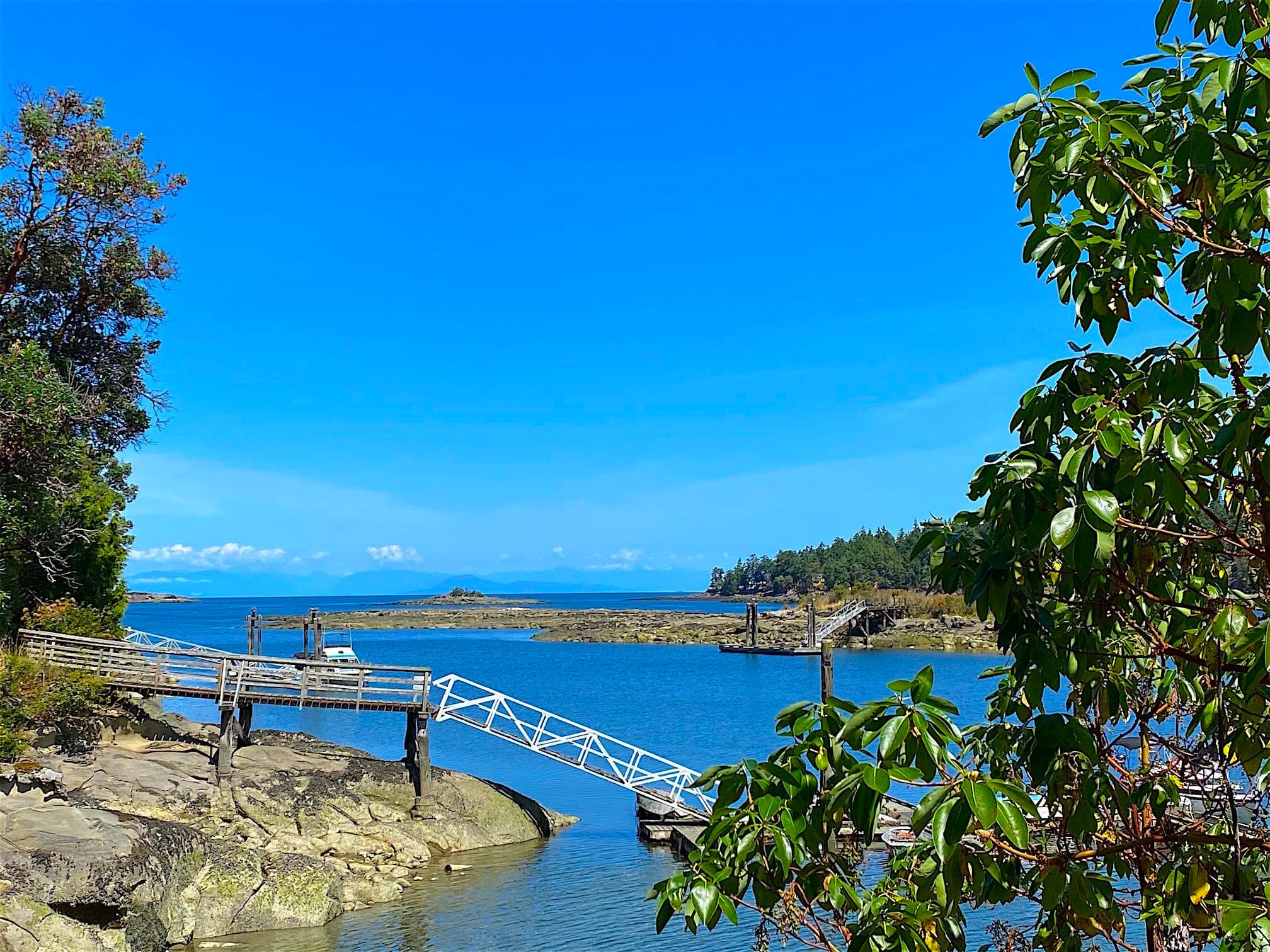 1645 Sturdies Bay Road, Galiano Island, V0N 1P0 — photo 3