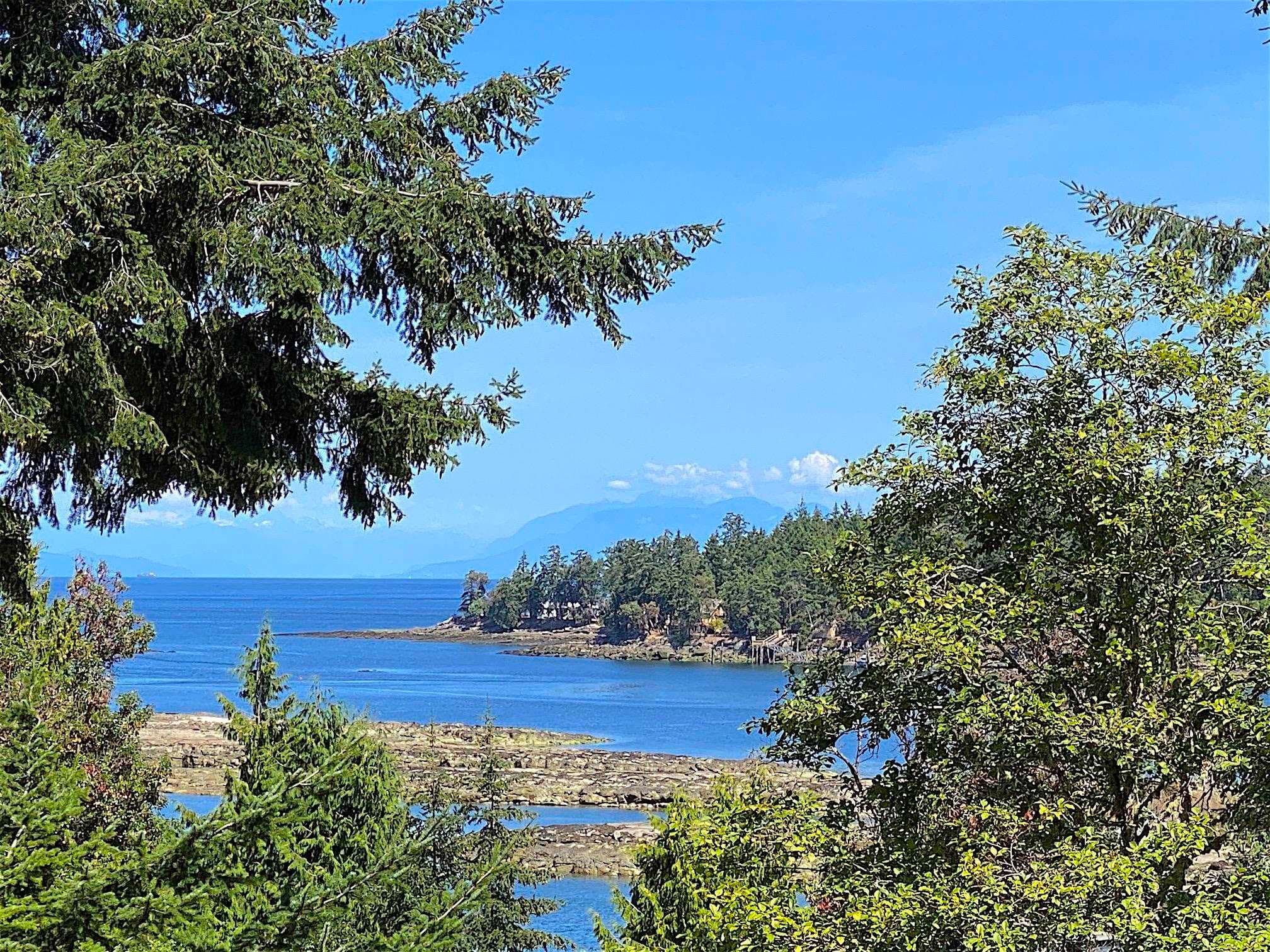 1645 Sturdies Bay Road, Galiano Island, V0N 1P0 — photo 5
