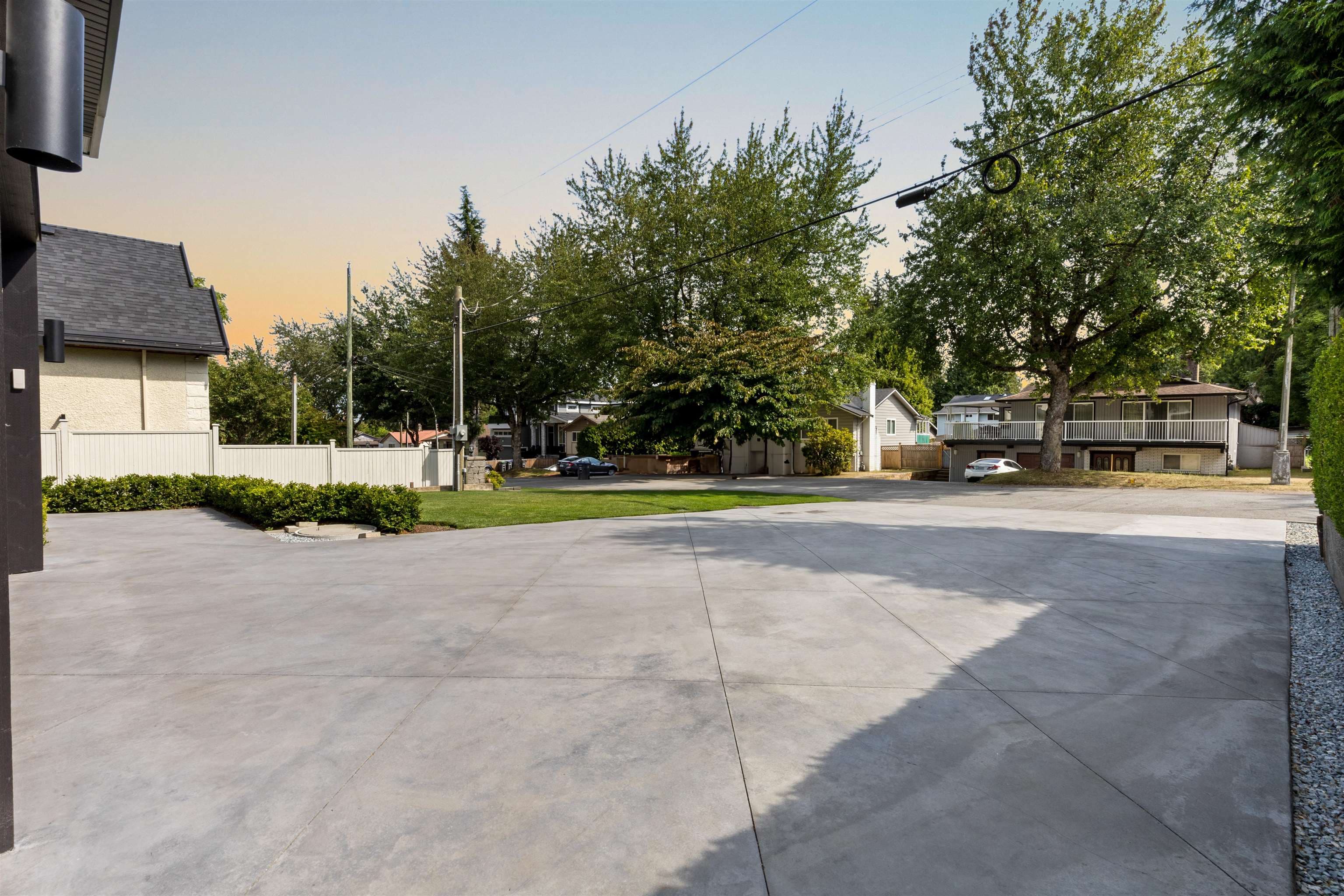 13093 98a Avenue, Surrey, V3T 1C5 — photo 4