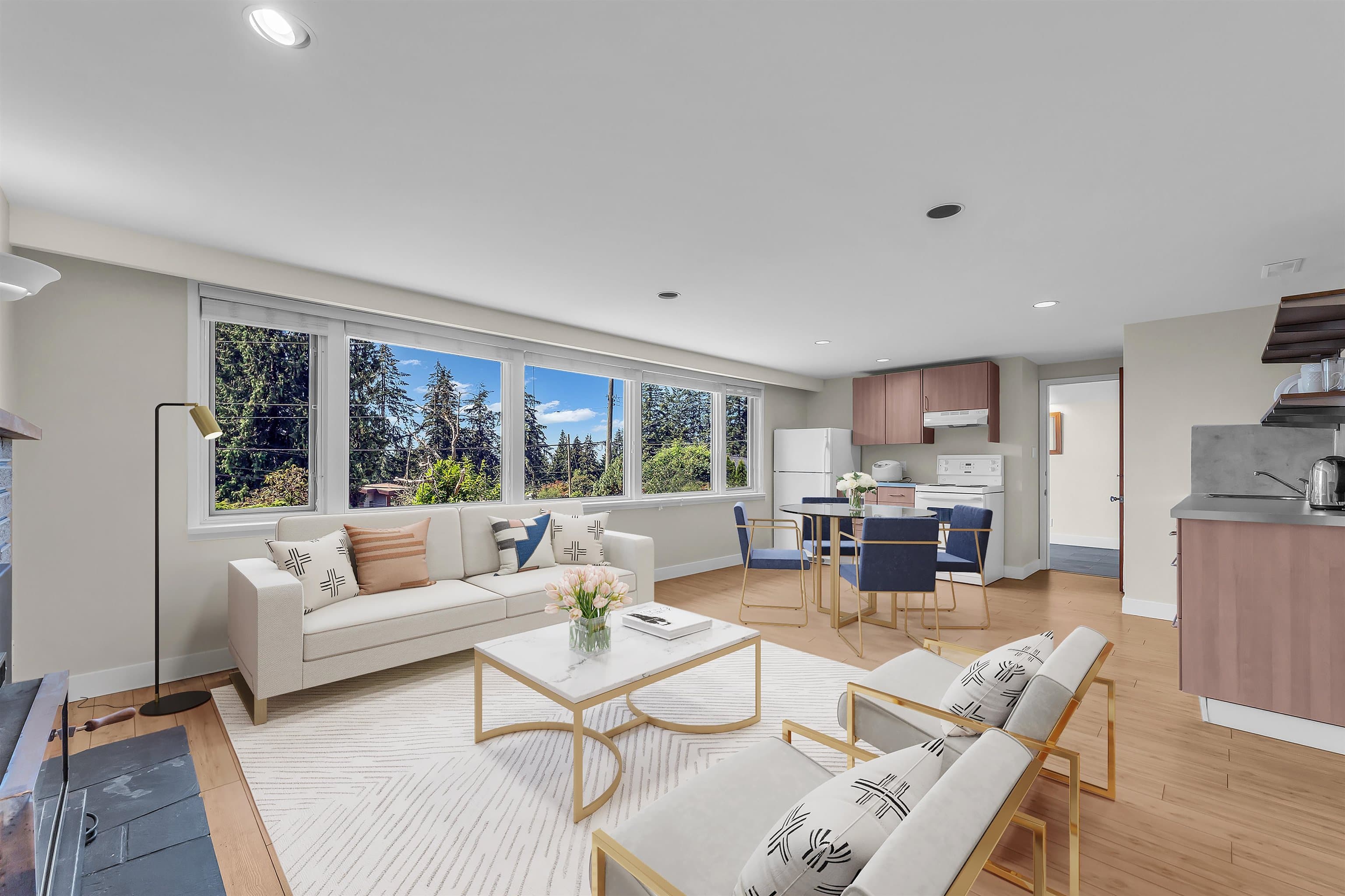 472 Crestwood Avenue, North Vancouver, V7N 3C3 — photo 3