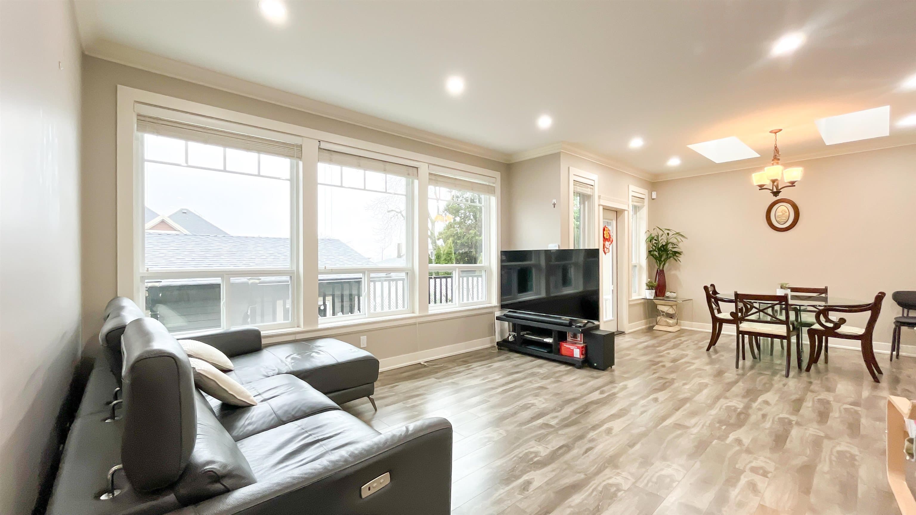 101 - 910 Delestre Avenue, Coquitlam, V3K 2G6 — photo 5