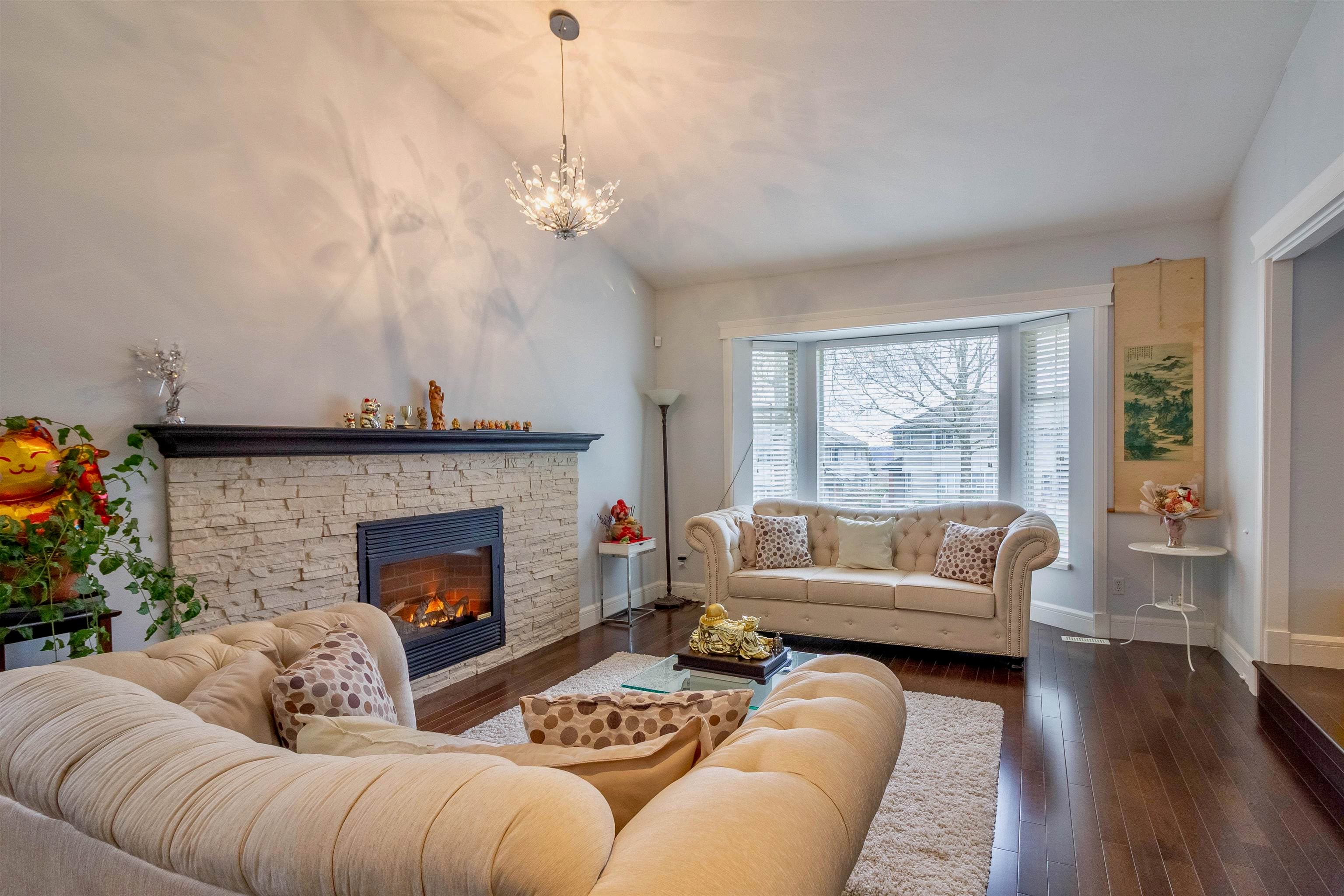 921 Citadel Drive, Port Coquitlam, V3C 5J2 — photo 2