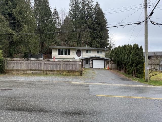 33368 Knight Avenue, Mission, V2V 5K8 — photo 3