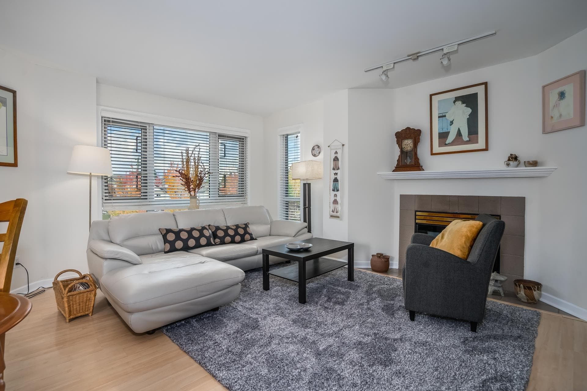 406 - 9970 148 Street, Surrey, V3R 0P9 — photo 4