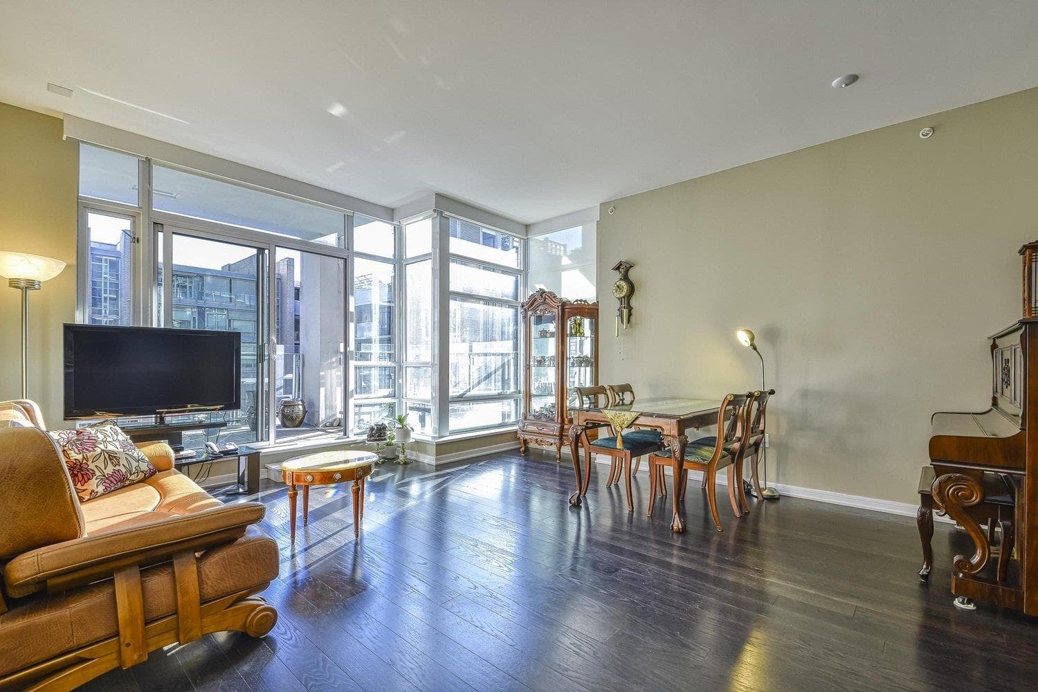 310 - 1616 Columbia Street, Vancouver, V5Y 0B7 — photo 2