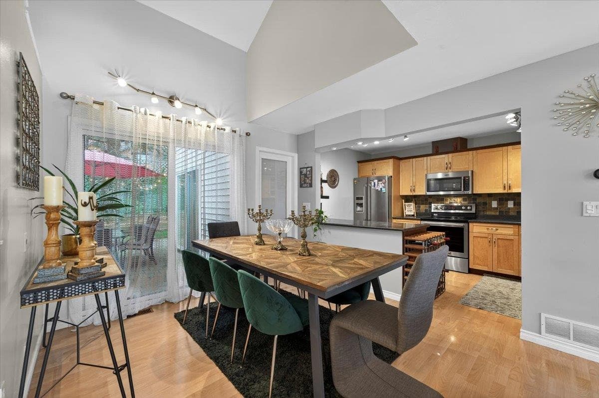 203 - 1220 Falcon Drive, Coquitlam — sold