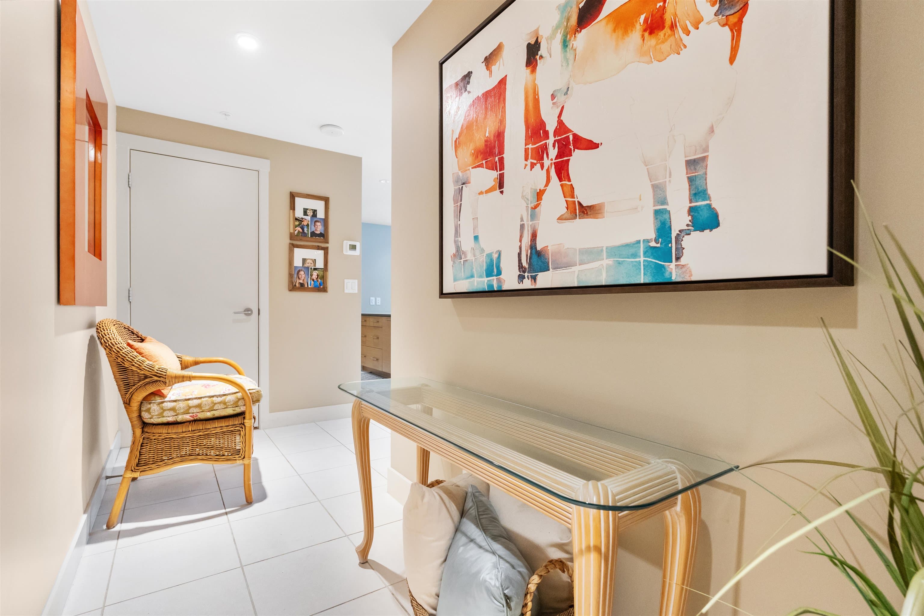 303 - 1473 Johnston Road, White Rock, V4B 0A2 — photo 5