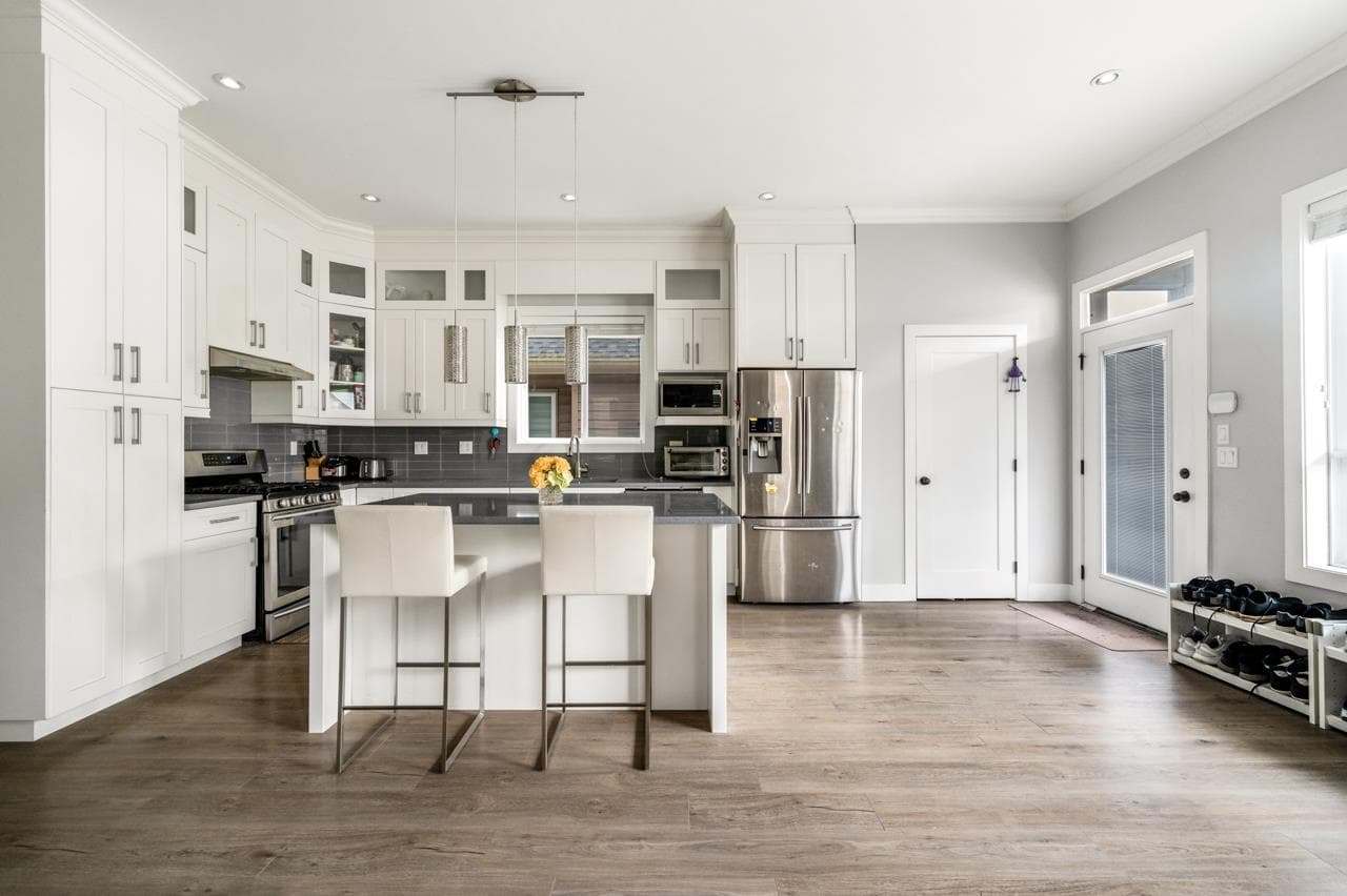 6042 138 Street, Surrey, V3X 0H3 — photo 4