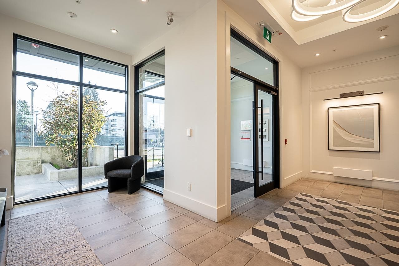 207 - 13929 105a Avenue, Surrey, V3T 2B6 — photo 3