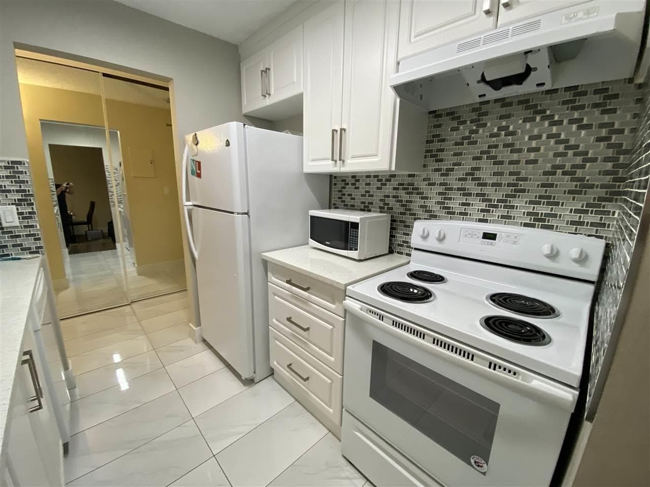 312 - 13977 74 Avenue, Surrey