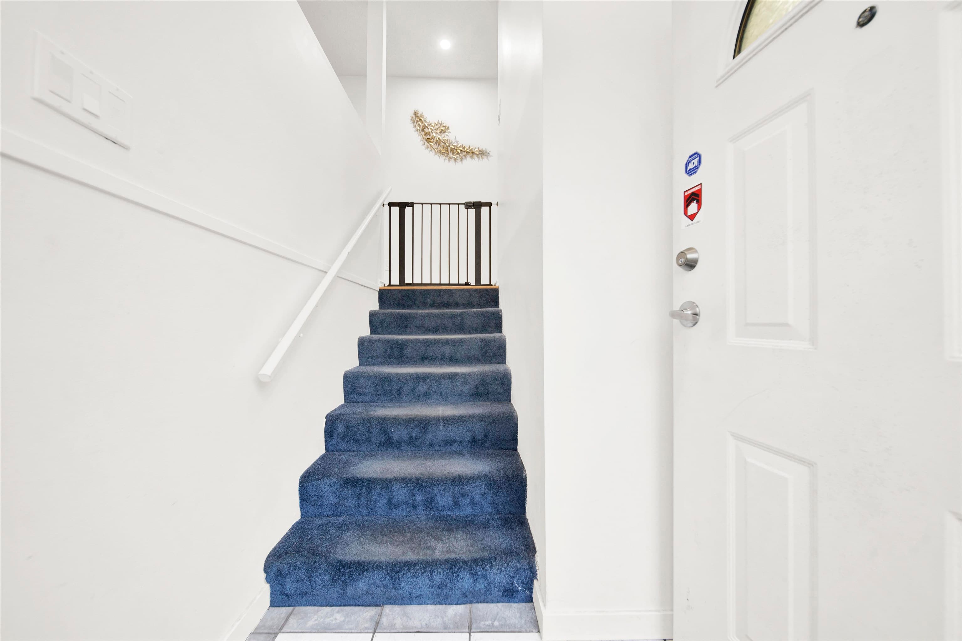 6369 173a Street, Surrey, V3S 5J8 — photo 2