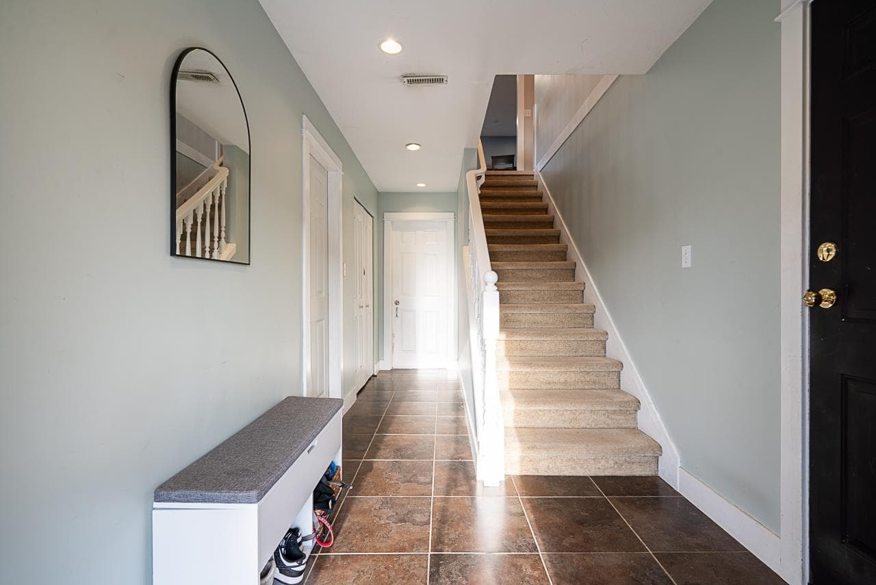 8455 Cade Barr Street, Mission, V2V 7K4 — photo 5