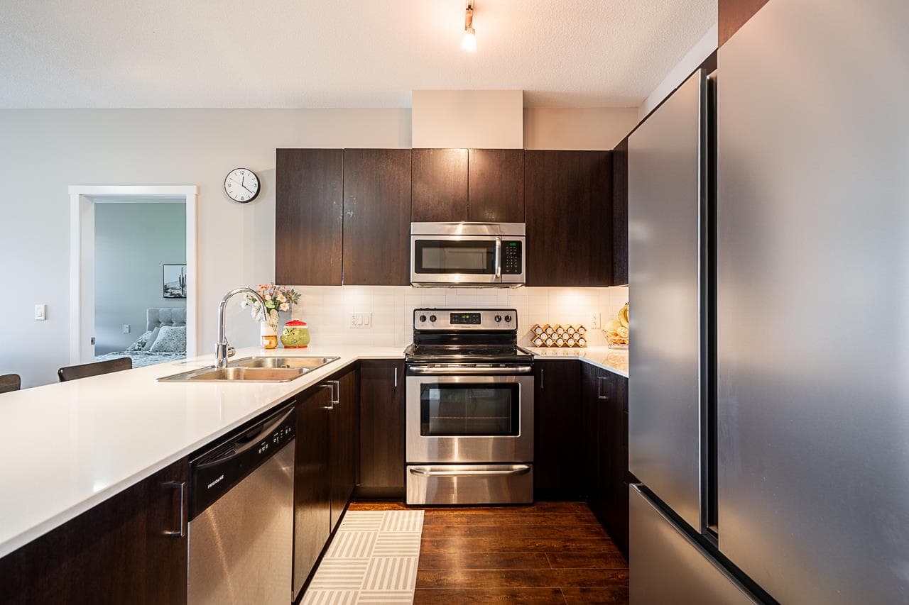 309 - 20460 Douglas Crescent, Langley, V3A 0C6 — photo 2