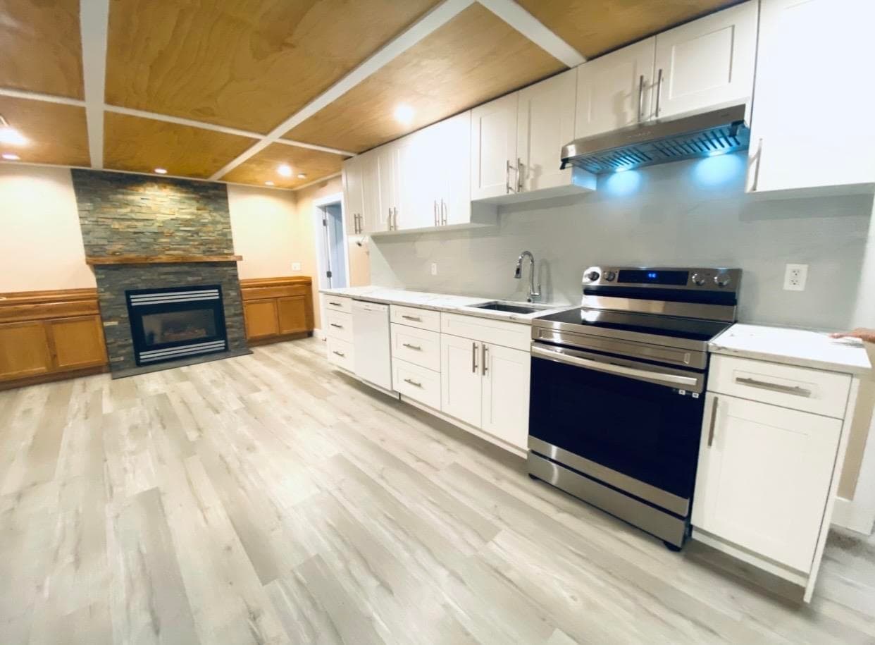 11010 86a Avenue, Delta, V4C 2Y2 — photo 3