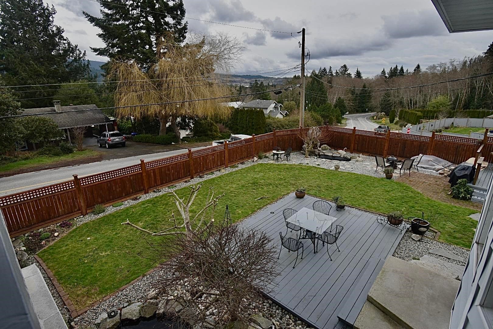6135 Fairway Avenue, Sechelt, V7Z 0L6 — photo 3