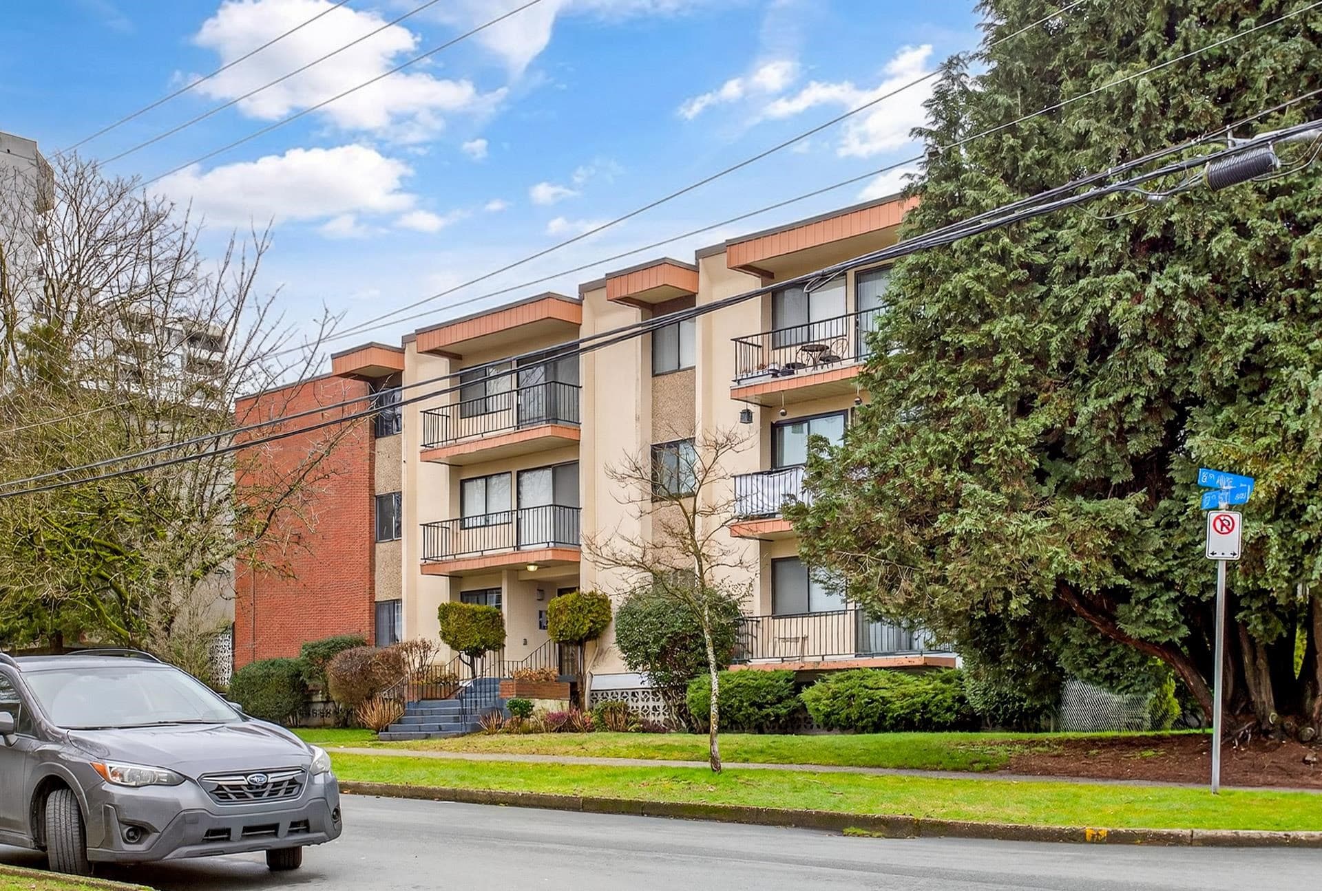 208 - 505 Ninth Street, New Westminster, V3M 3W6 — photo 2