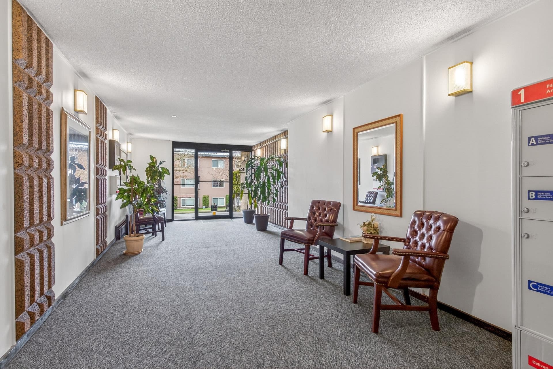 208 - 505 Ninth Street, New Westminster, V3M 3W6 — photo 3