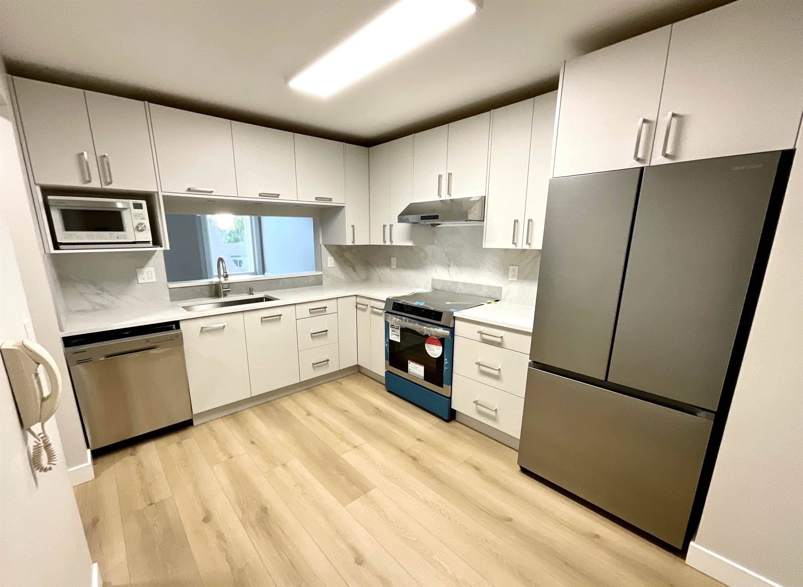 321 - 7453 Moffatt Road, Richmond, V6Y 1X9 — photo 2