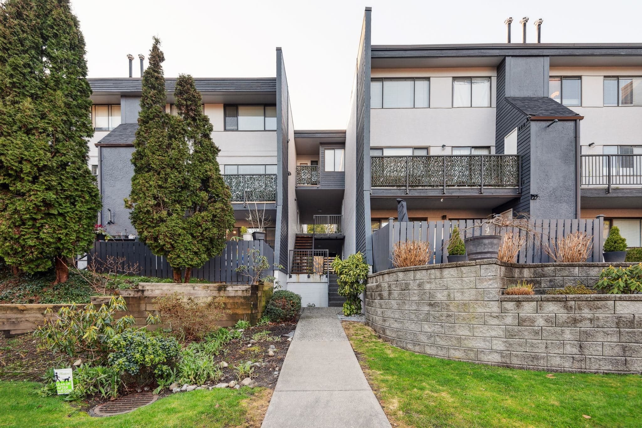 7332 Coronado Drive, Burnaby, V5A 1R1 — photo 2