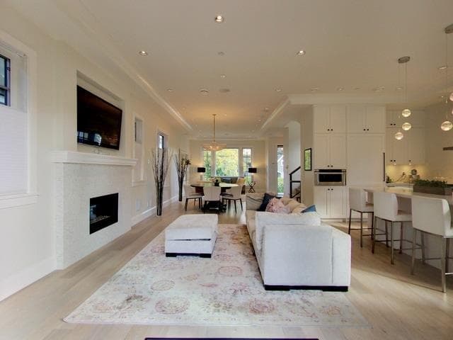 4248 W 10th Avenue, Vancouver, V6R 2H4 — photo 3