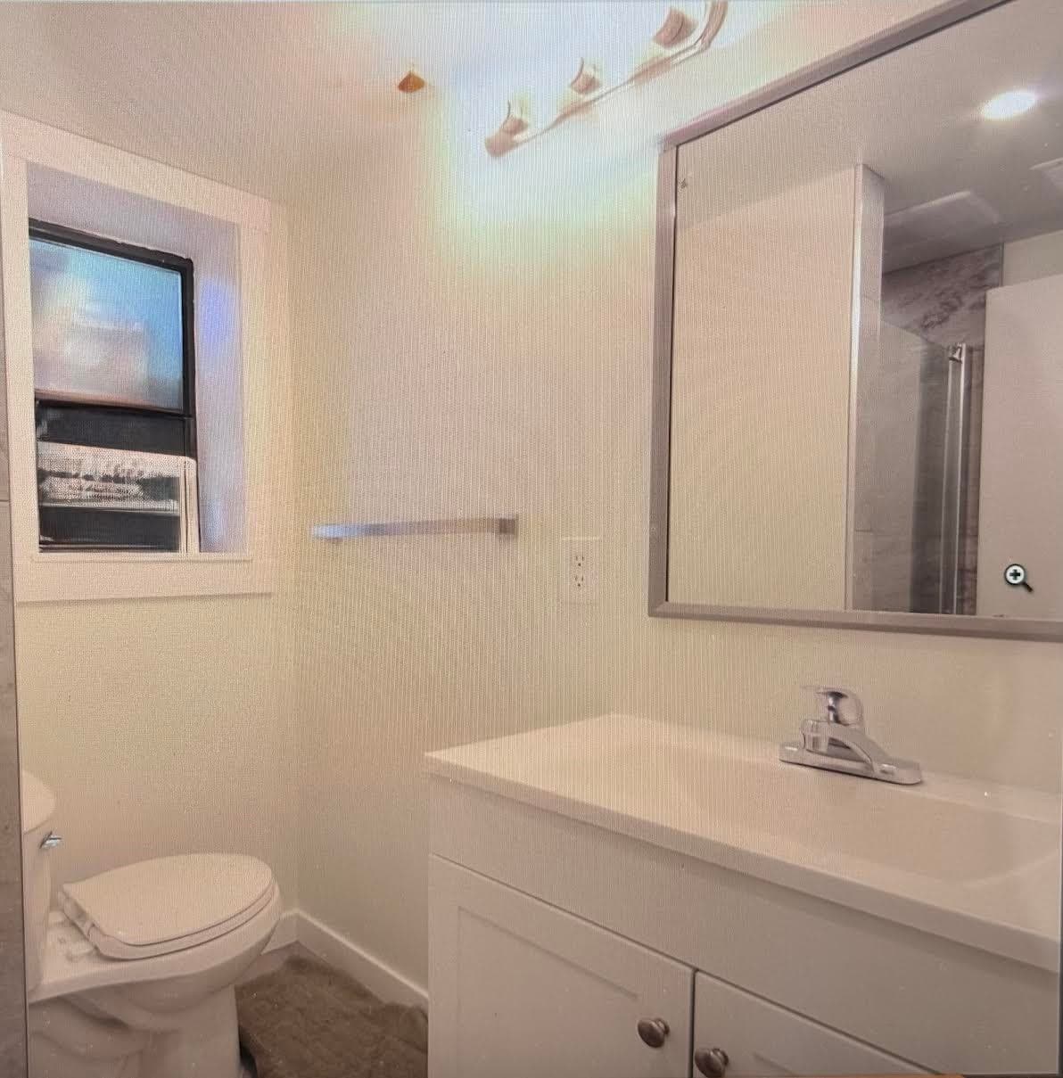 8356 Elliott Street, Vancouver, V5S 2P2 — photo 5