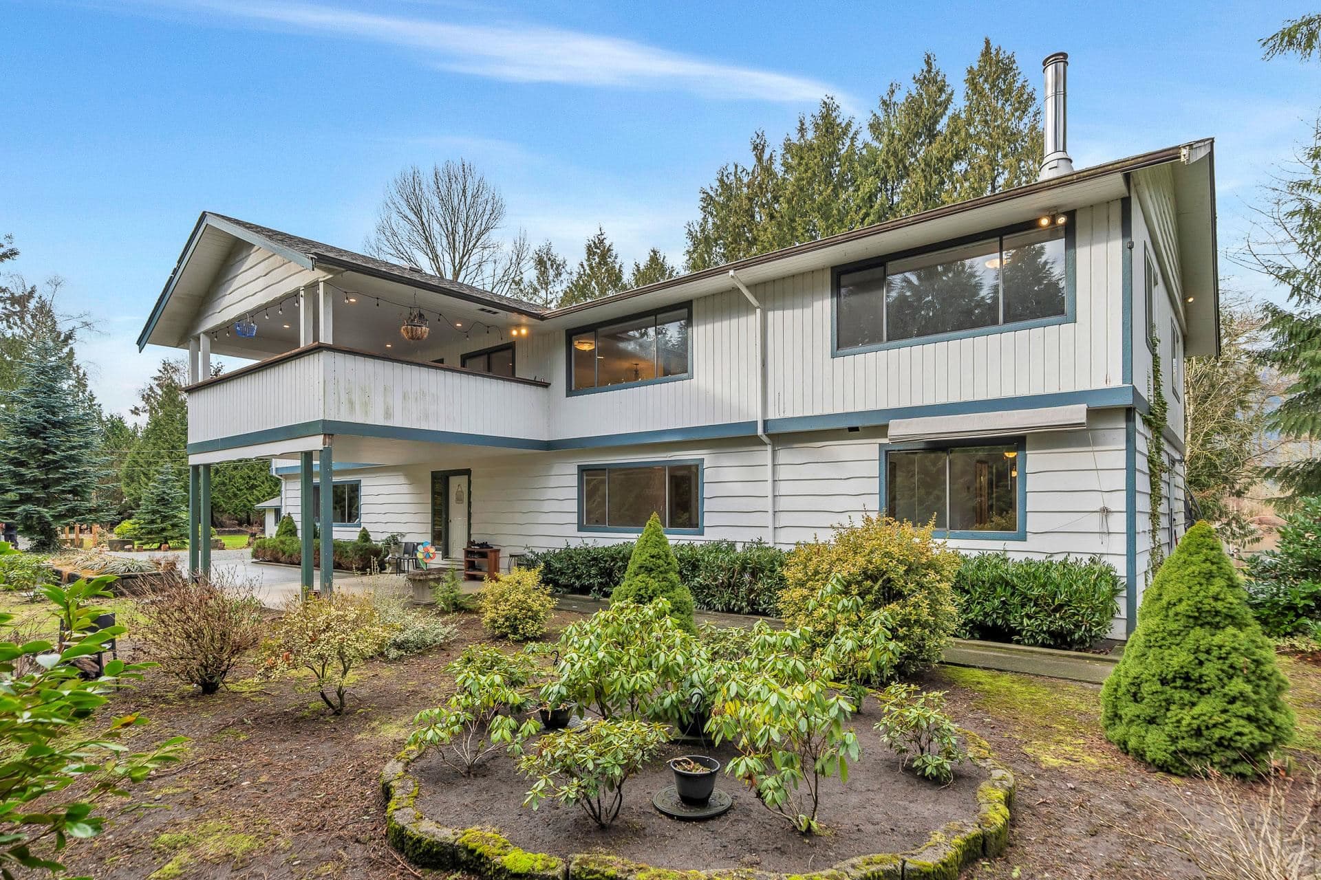 3775 Lincoln Avenue, Coquitlam, V3E 3H8 — photo 1